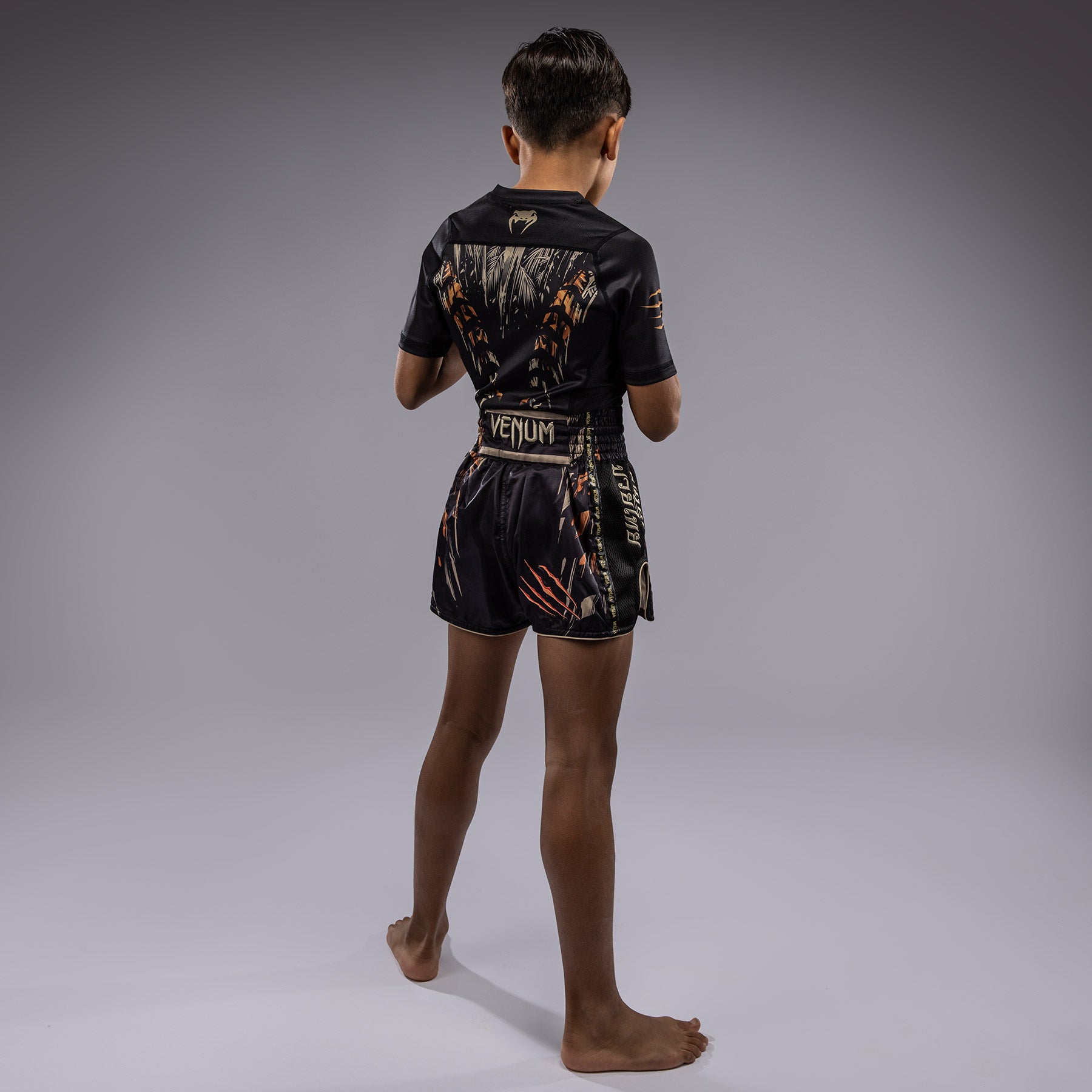 Short Muay Thai Venum Tiger pour Enfants - Noir/Orange Néon - product-type_Shorts de Muay Thai