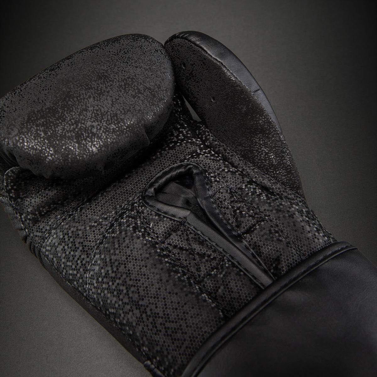Gants de Boxe Venum Stone 2.0 – Noir