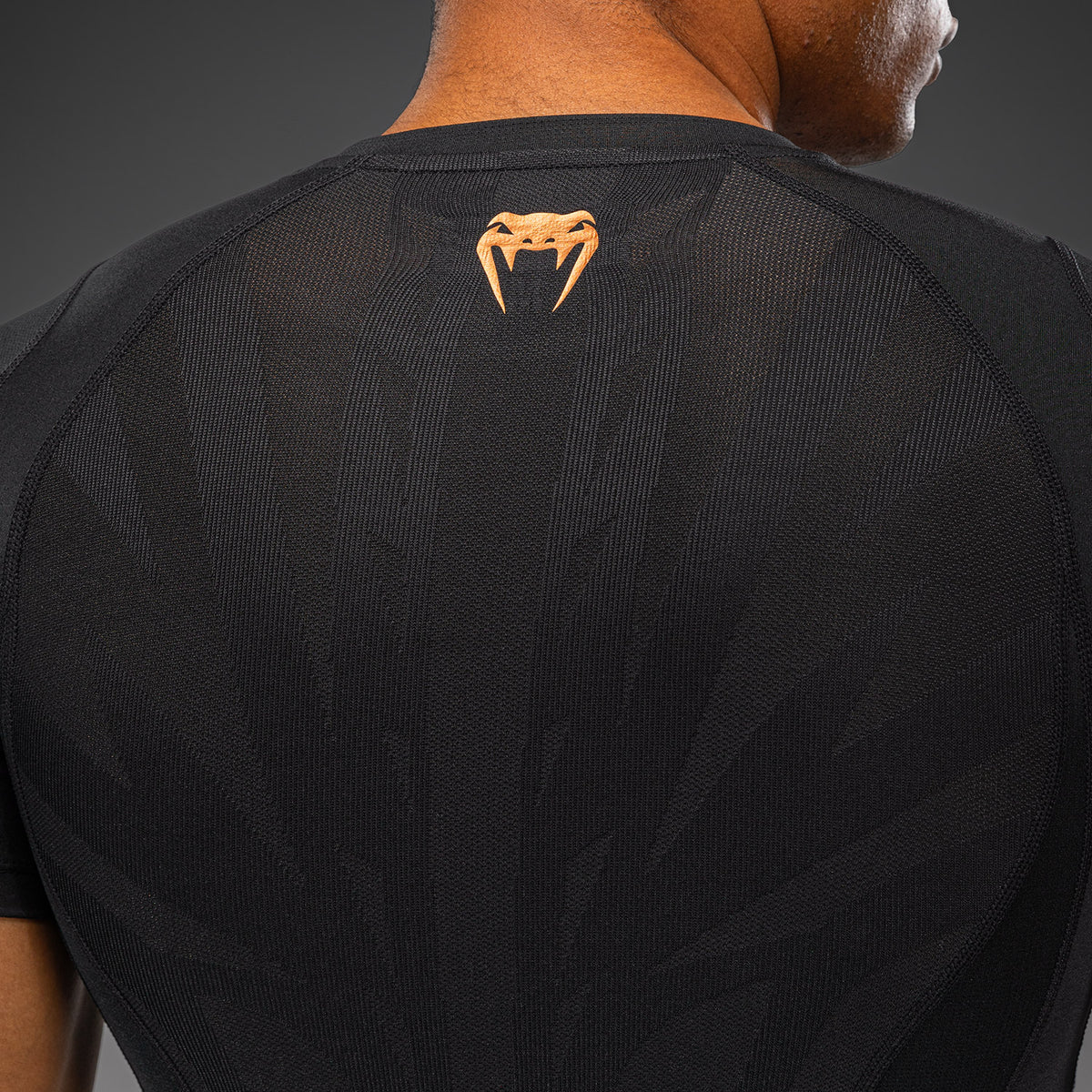 Rashguard manches courtes Venum G-Fit Revolution - Noir/Cuivre