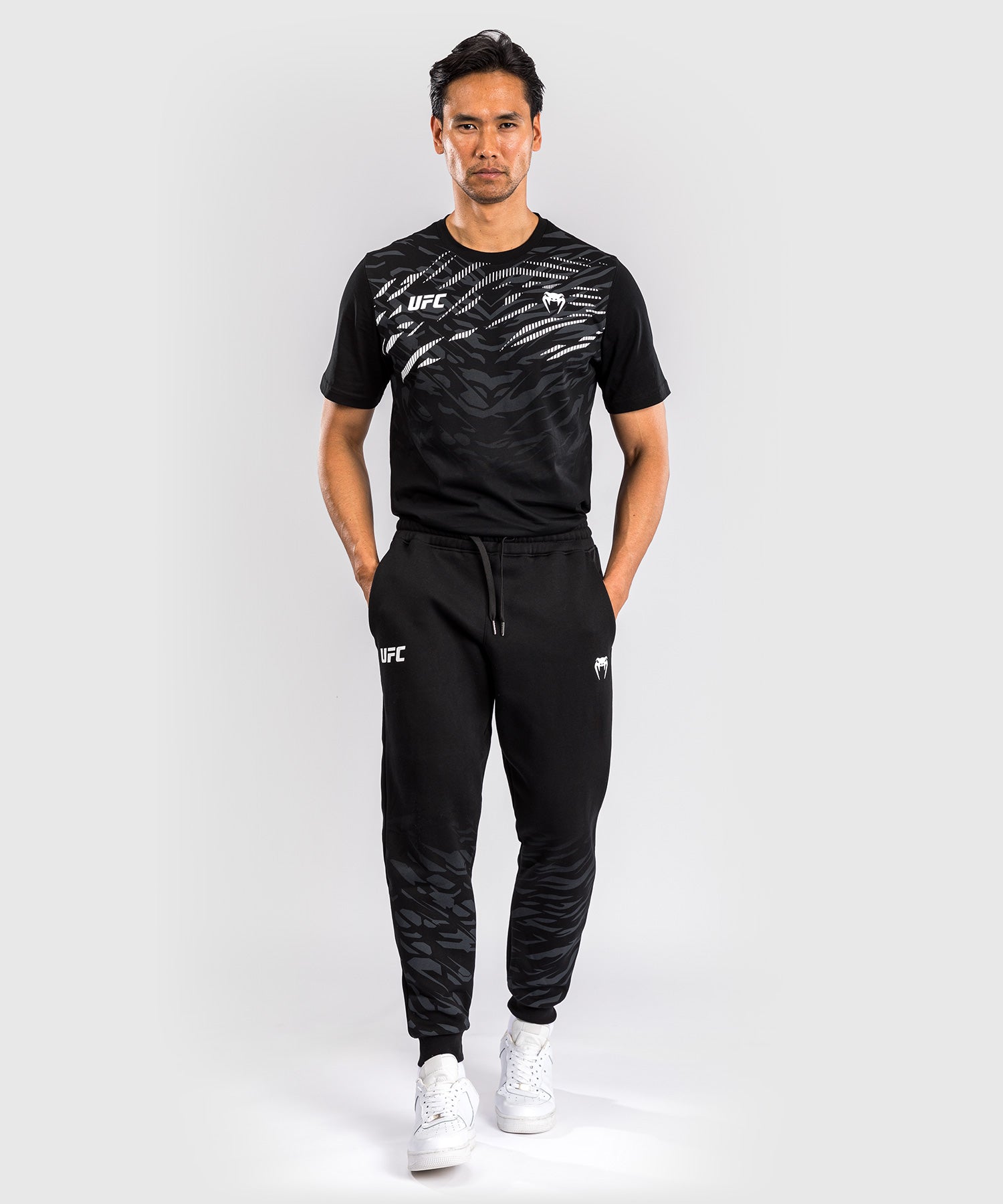 Pantalon pour Hommes UFC Fusion by Venum Replica - Noir - product-type_Pantalons de jogging