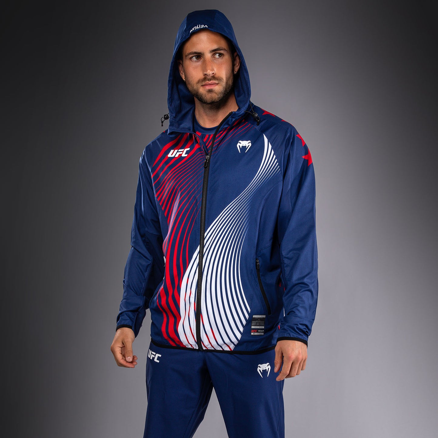 Official UFC Freedom 250 by Venum Authentic Fight Night Sweat à capuche Walkout pour homme - Bleu - product-type_Vestes