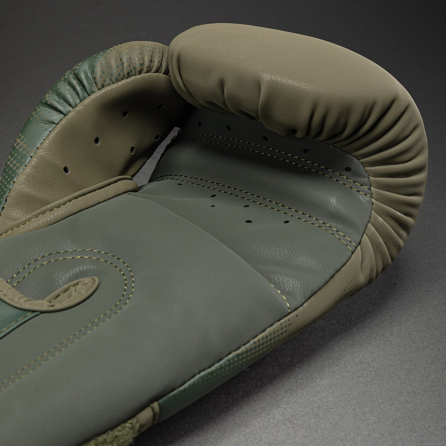 Gants de boxe Venum Stealth – Kaki/Vert Foncé - product-type_Gants de boxe