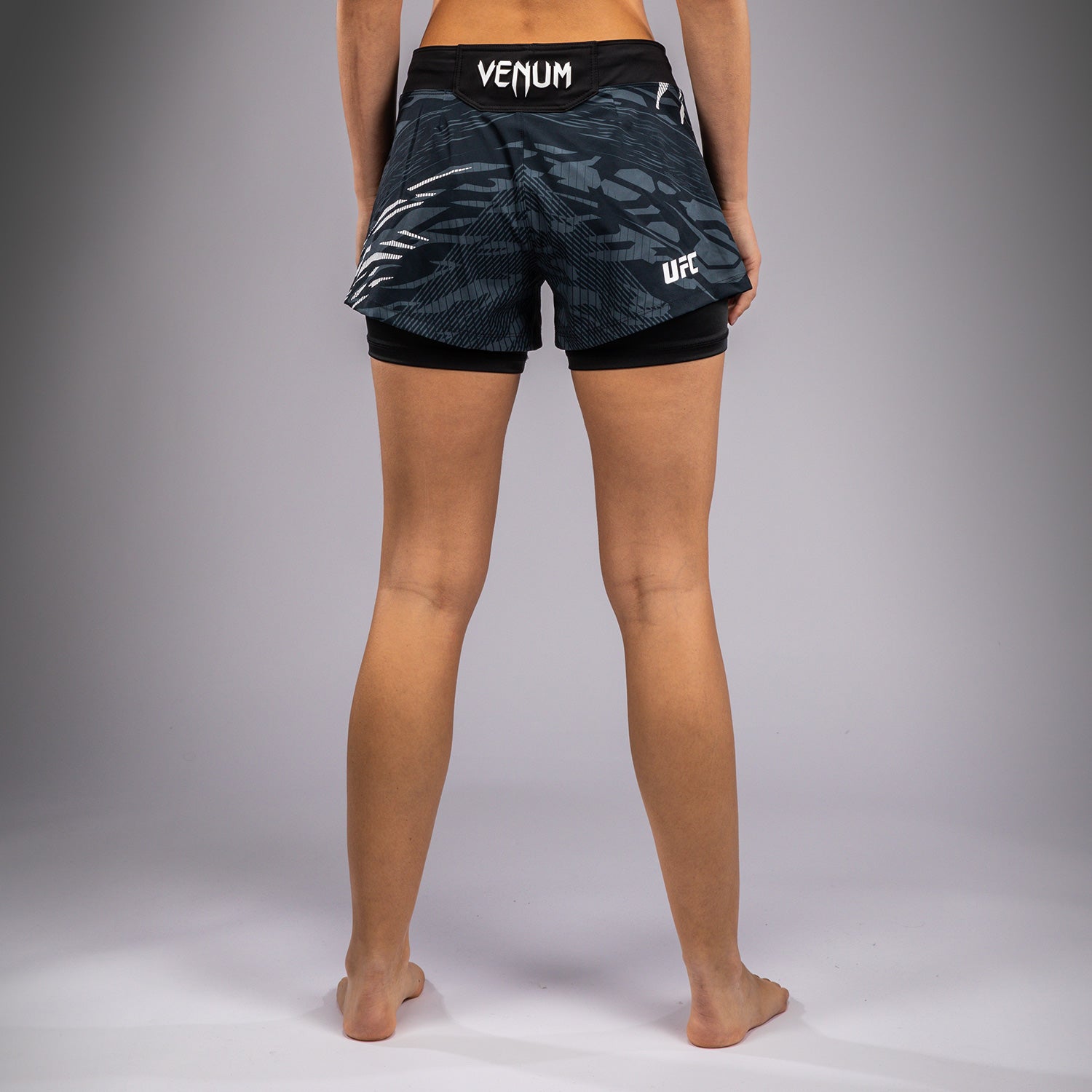 Shorts de Combat pour Femmes UFC Fusion by Venum Authentic Fight Night - Noir - product-type_Shorts de MMA