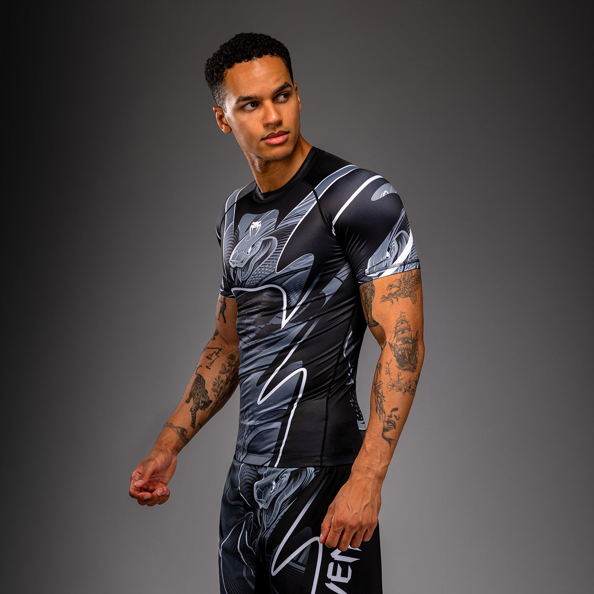 Rashguard manches courtes Venum Crimson Viper 2.0 - Noir/Gris