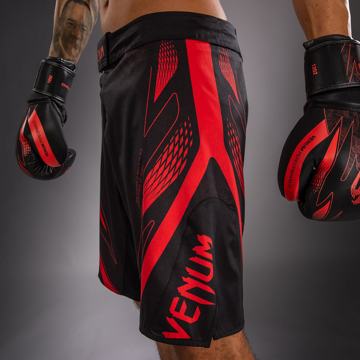 Short de MMA Venum Amazonia Reborn - Noir/Rouge