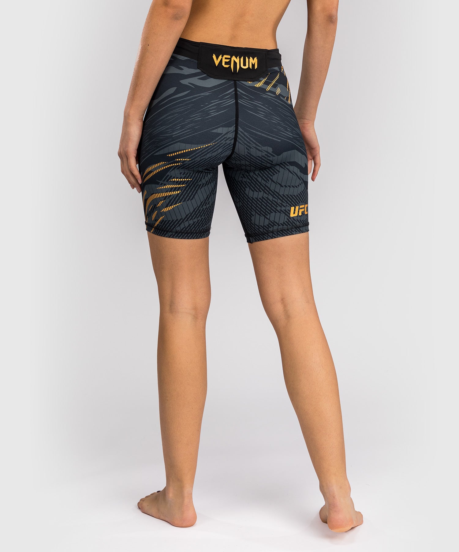 Short de compression pour Femmes UFC Fusion by Venum Authentic Fight Night - Coupe Longue - Champion - product-type_Shorts de compression