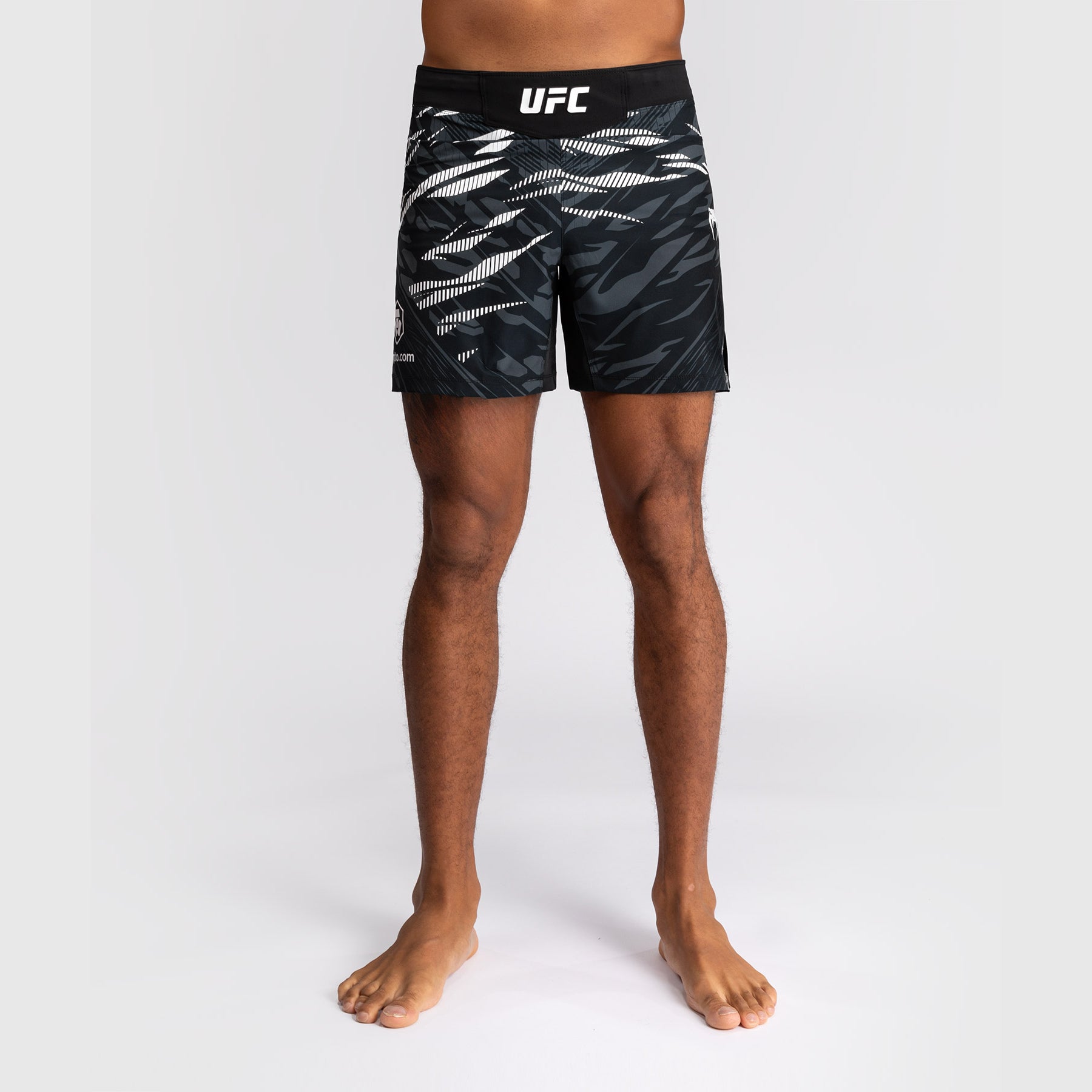 Shorts de Combat pour Hommes UFC Fusion by Venum Personnalisé Authentic Fight Night - Coupe Courte - Noir - product-type_Shorts de MMA