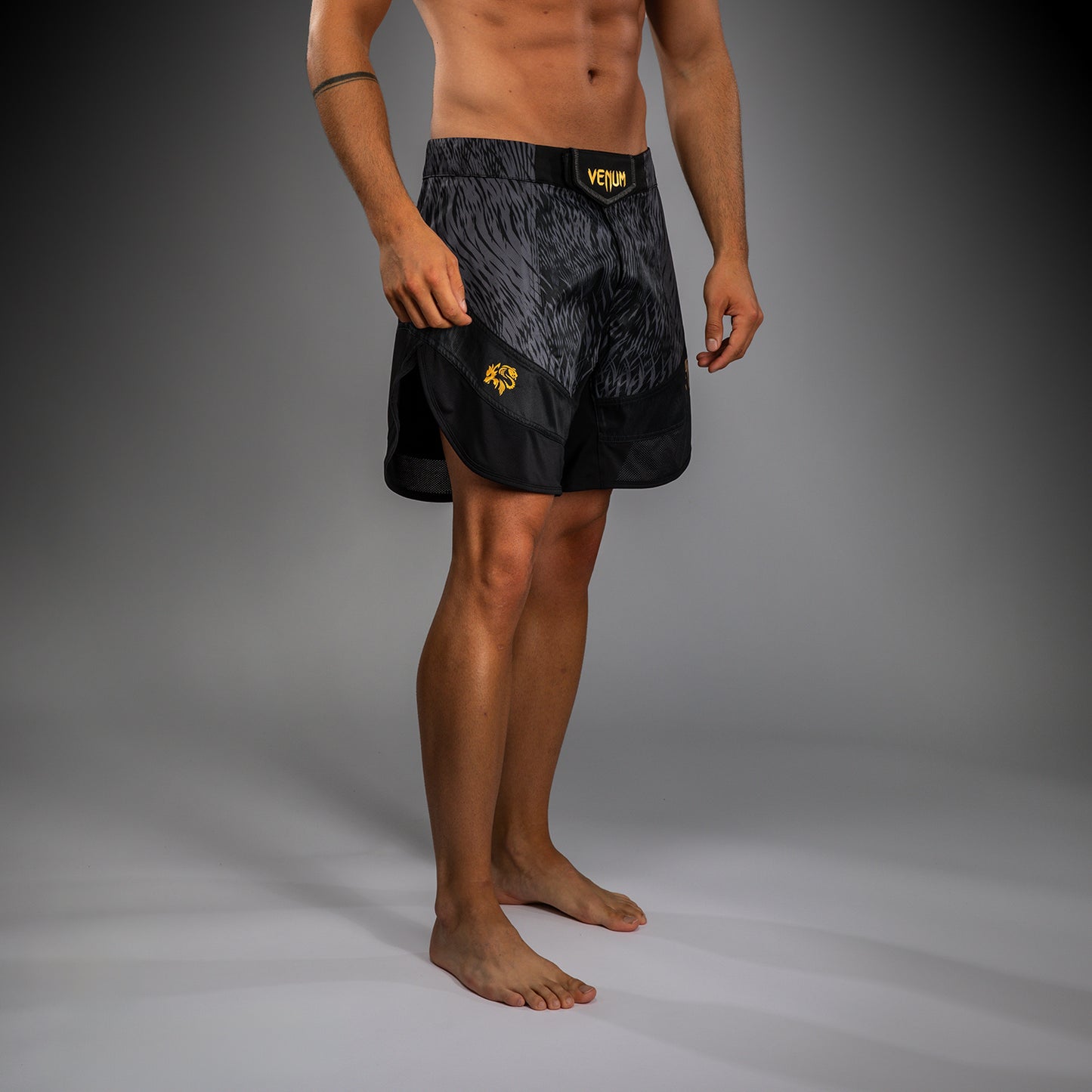Short de combat Venum x Chimaev - Noir/Gris - product-type_Shorts de MMA