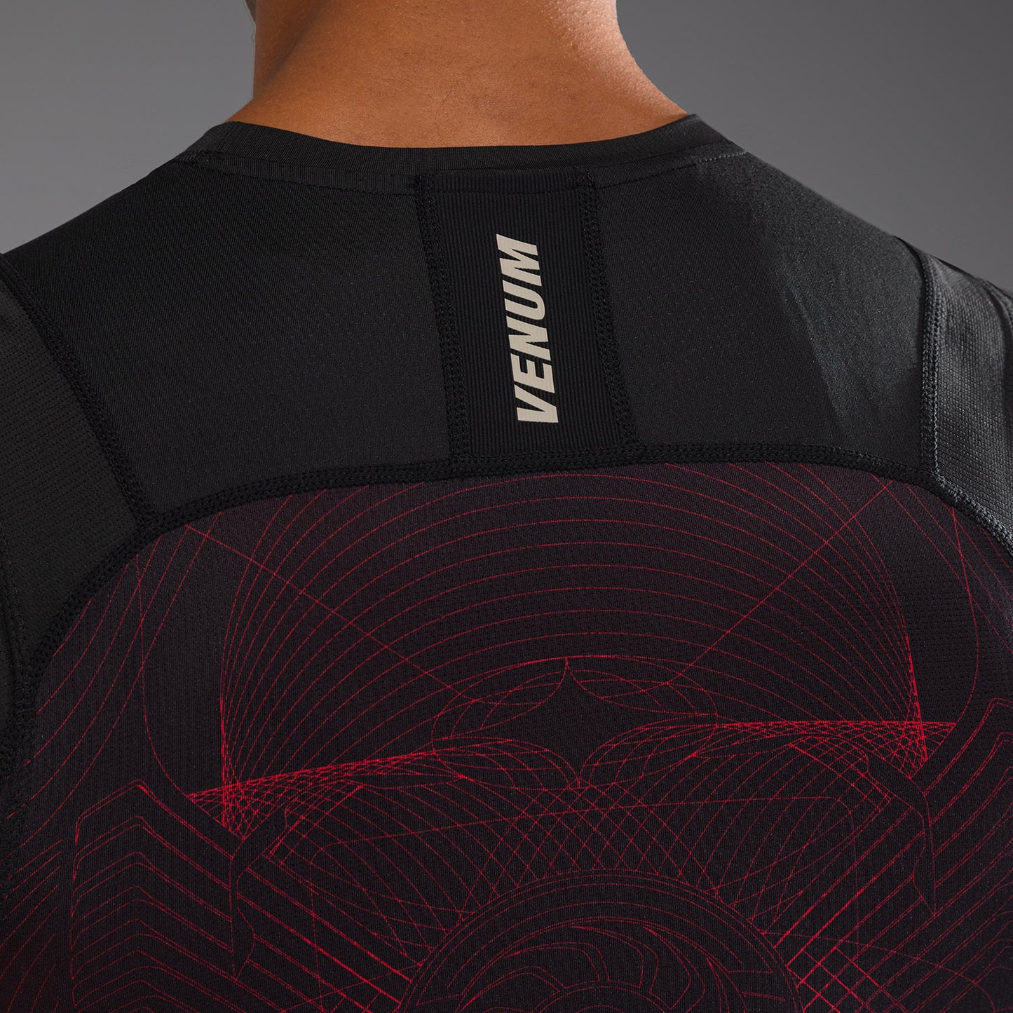 Rashguard sans Manches Venum G-Fit Air pour Hommes - Noir Profond/Rouge Feu - product-type_T-Shirts de Compression