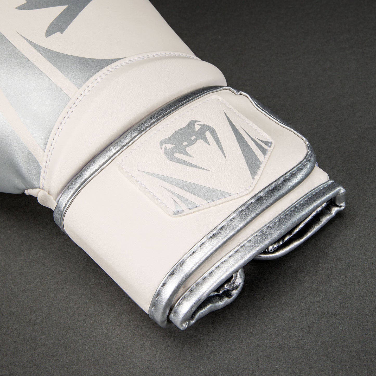 Gants de Boxe Venum Challenger 2.5 – Blanc/Argent - product-type_Gants de boxe
