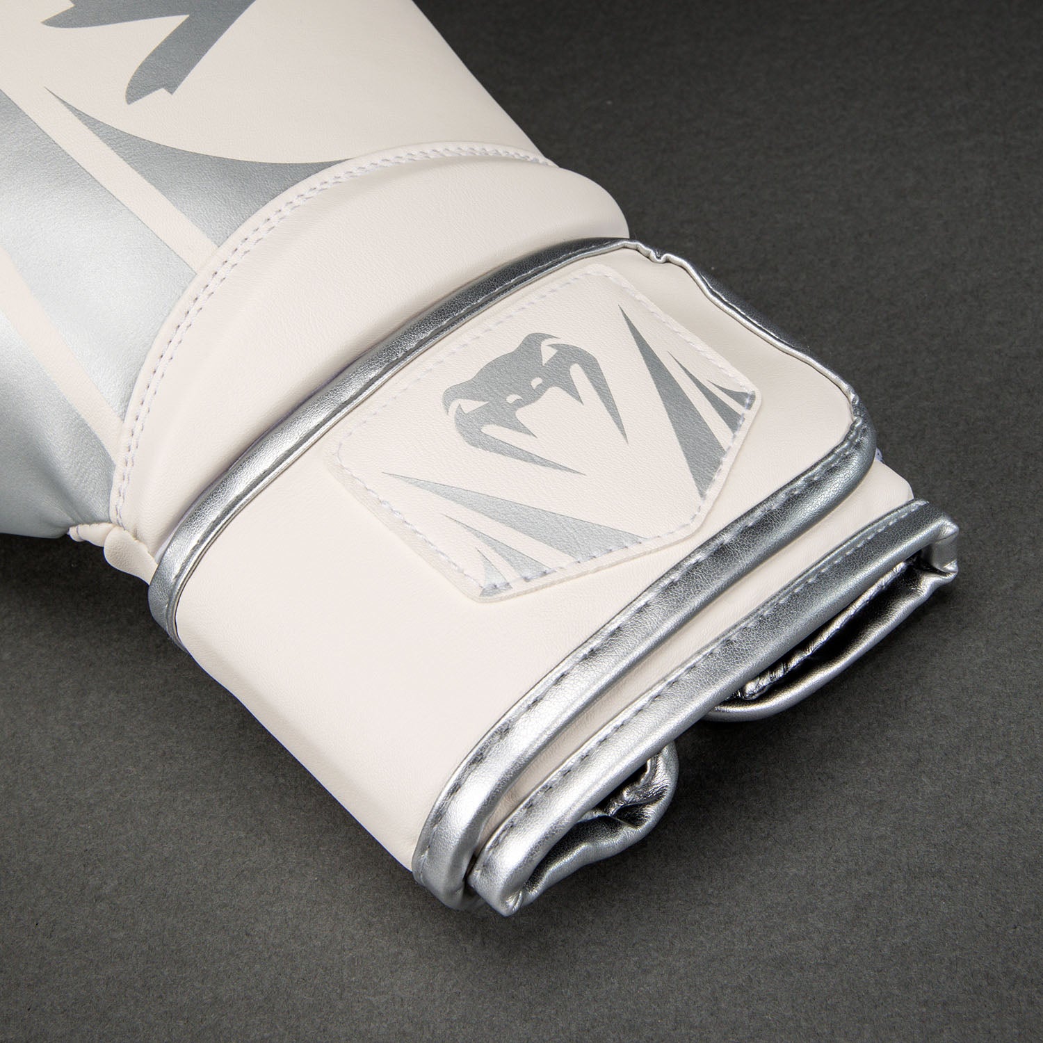Gants de Boxe Venum Challenger 2.5 – Blanc/Argent - product-type_Gants de boxe