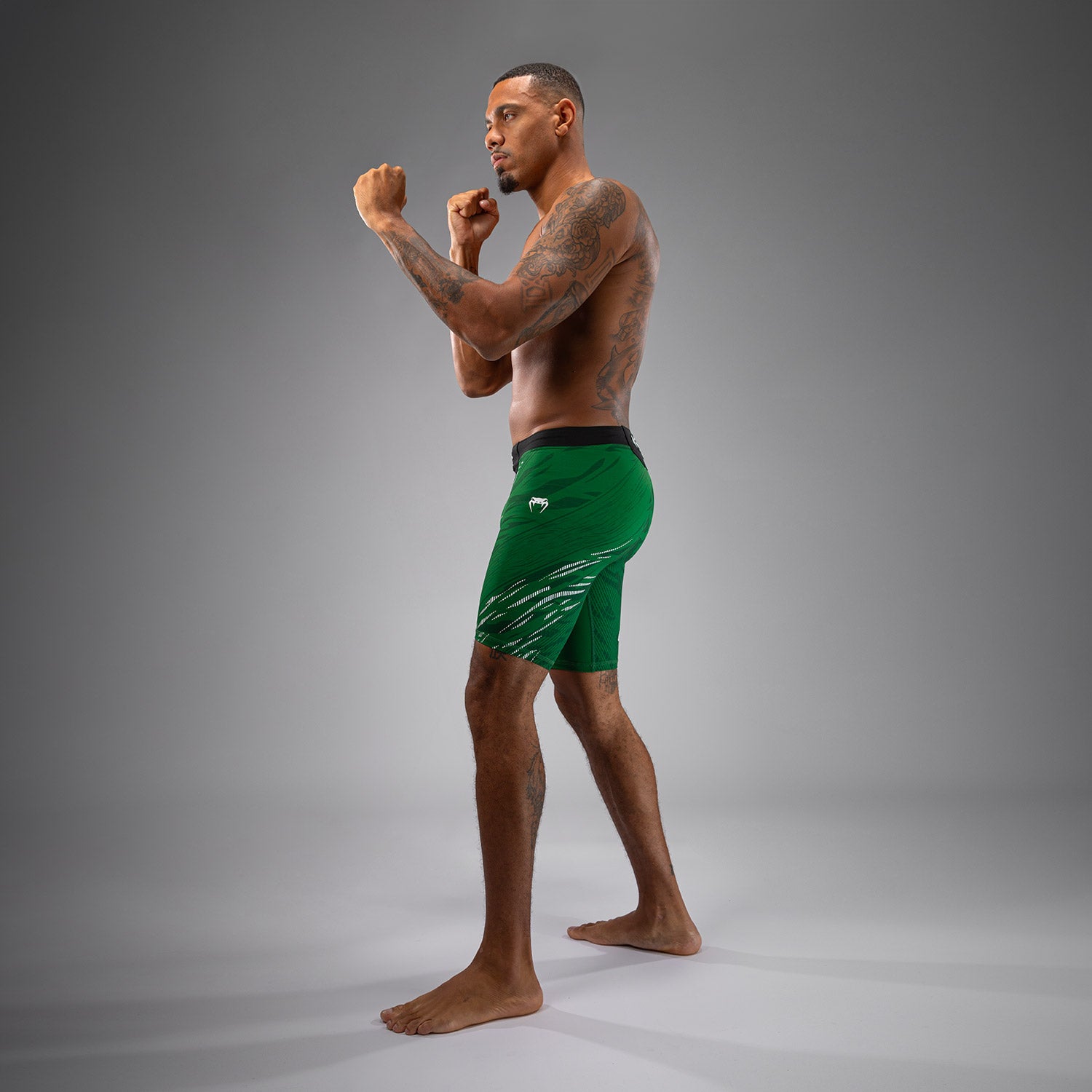 Shorts Vale Tudo pour Hommes UFC Fusion by Venum Personnalisé Authentic Fight Night - Vert - product-type_Shorts de MMA