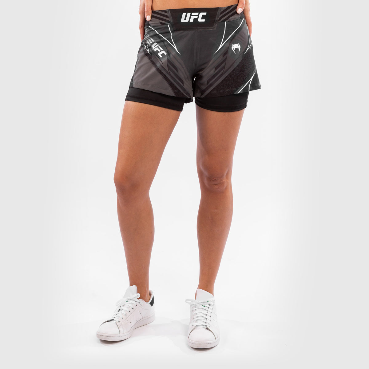 Short Femme Venum UFC Authentic Fight Night – Noir - product-type_Shorts de MMA