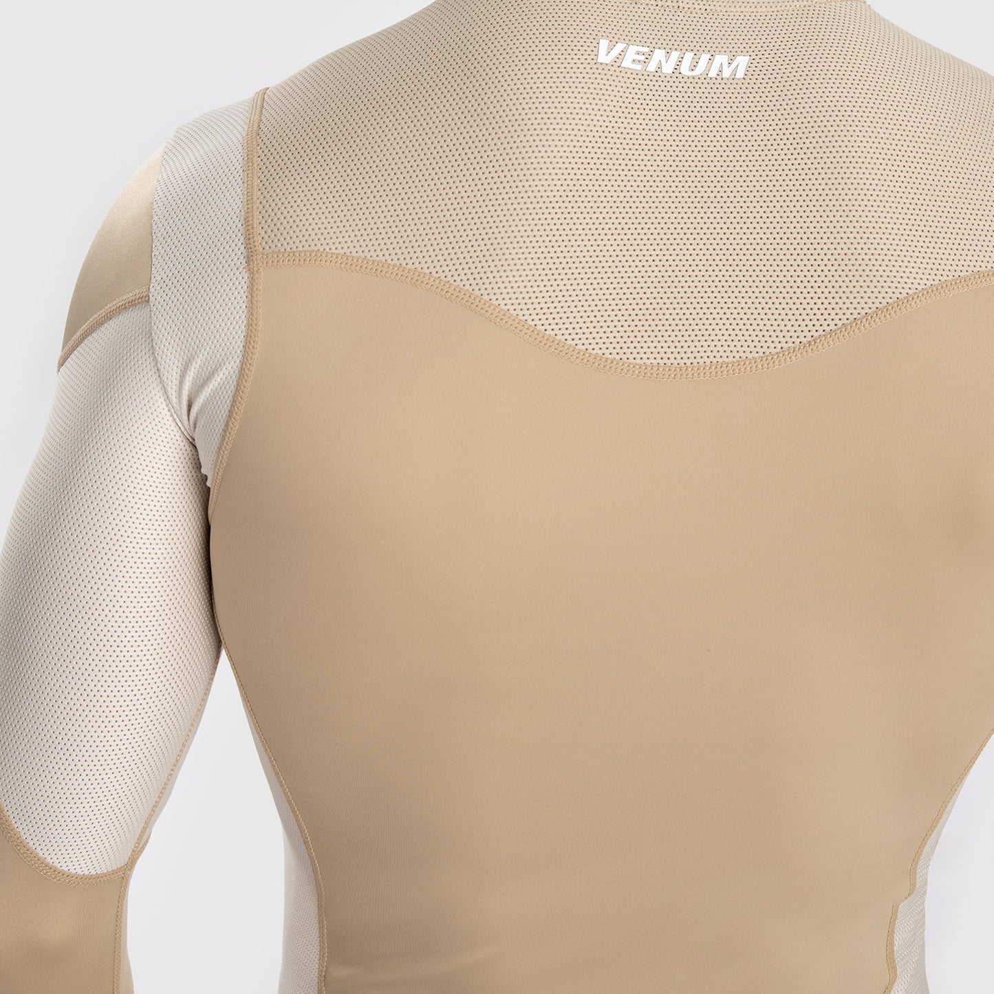 Rashguard À Manches Longues pour Hommes Venum Tempest - Beige/Sable - product-type_T-Shirts de Compression
