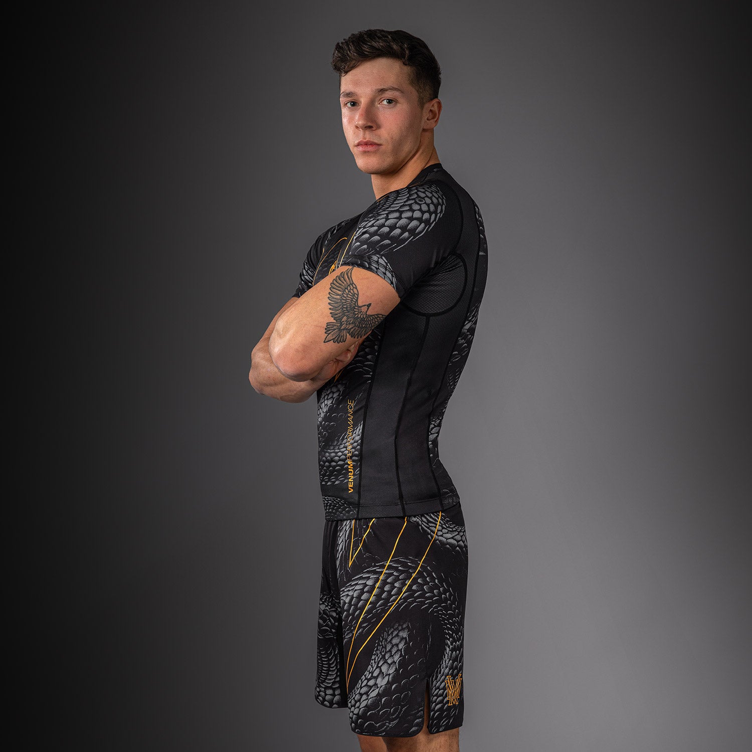 Rashguard à Manches Courtes Venum Matupa - Noir/Gris/Or - product-type_T-Shirts de Compression