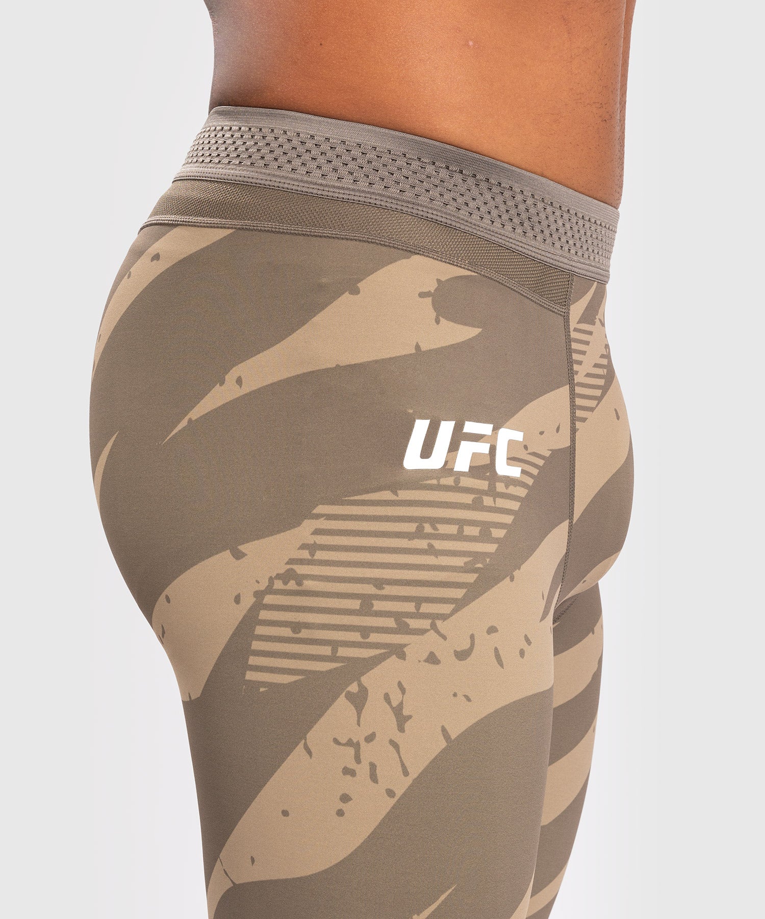 Pantalon de Compression pour Hommes UFC Adrenaline by Venum Fight Week Performance - Desert Camo - Pantalons