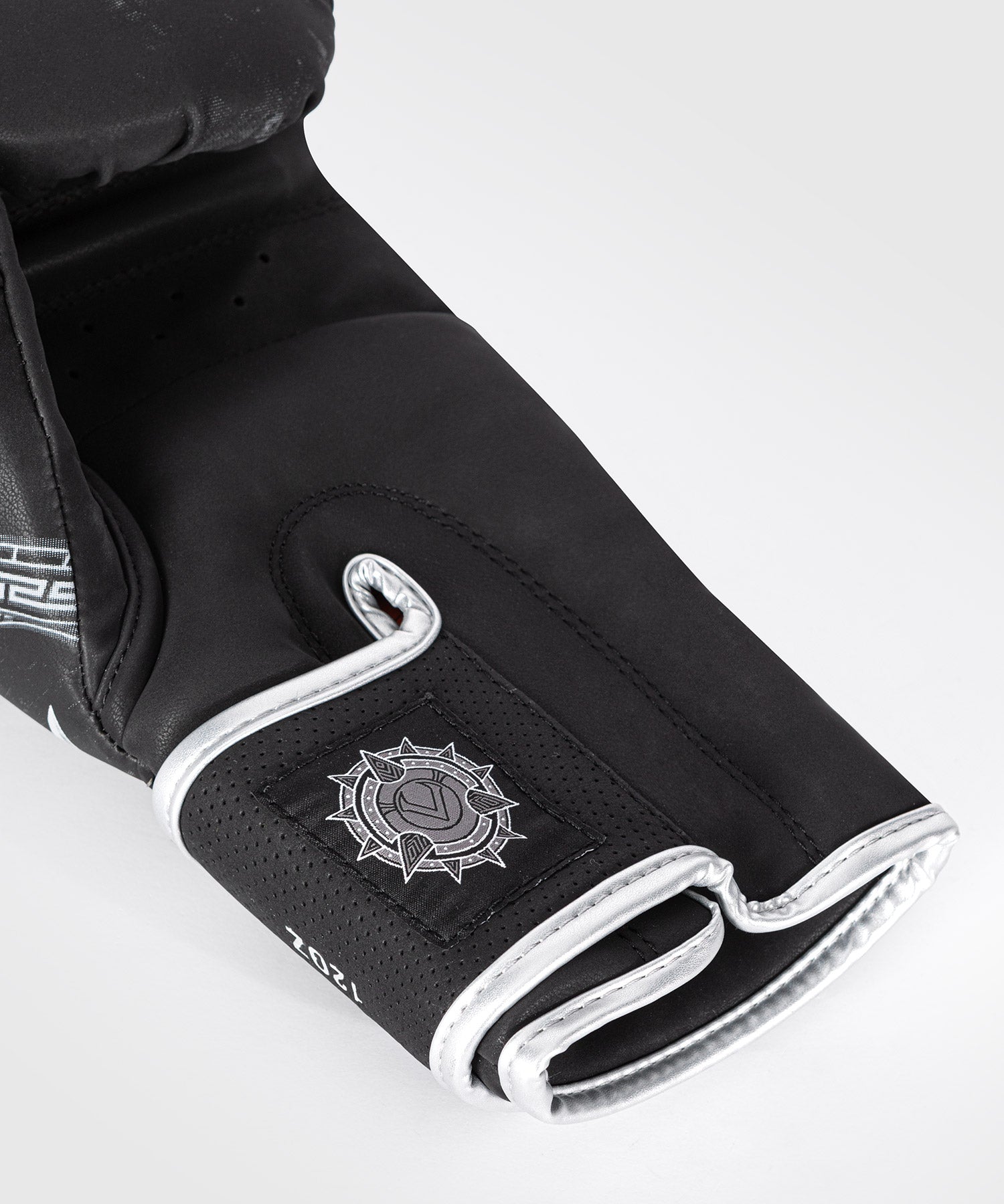 Gants de Boxe Venum Gladiator 5.0 - Noir/Argent - product-type_Gants de boxe
