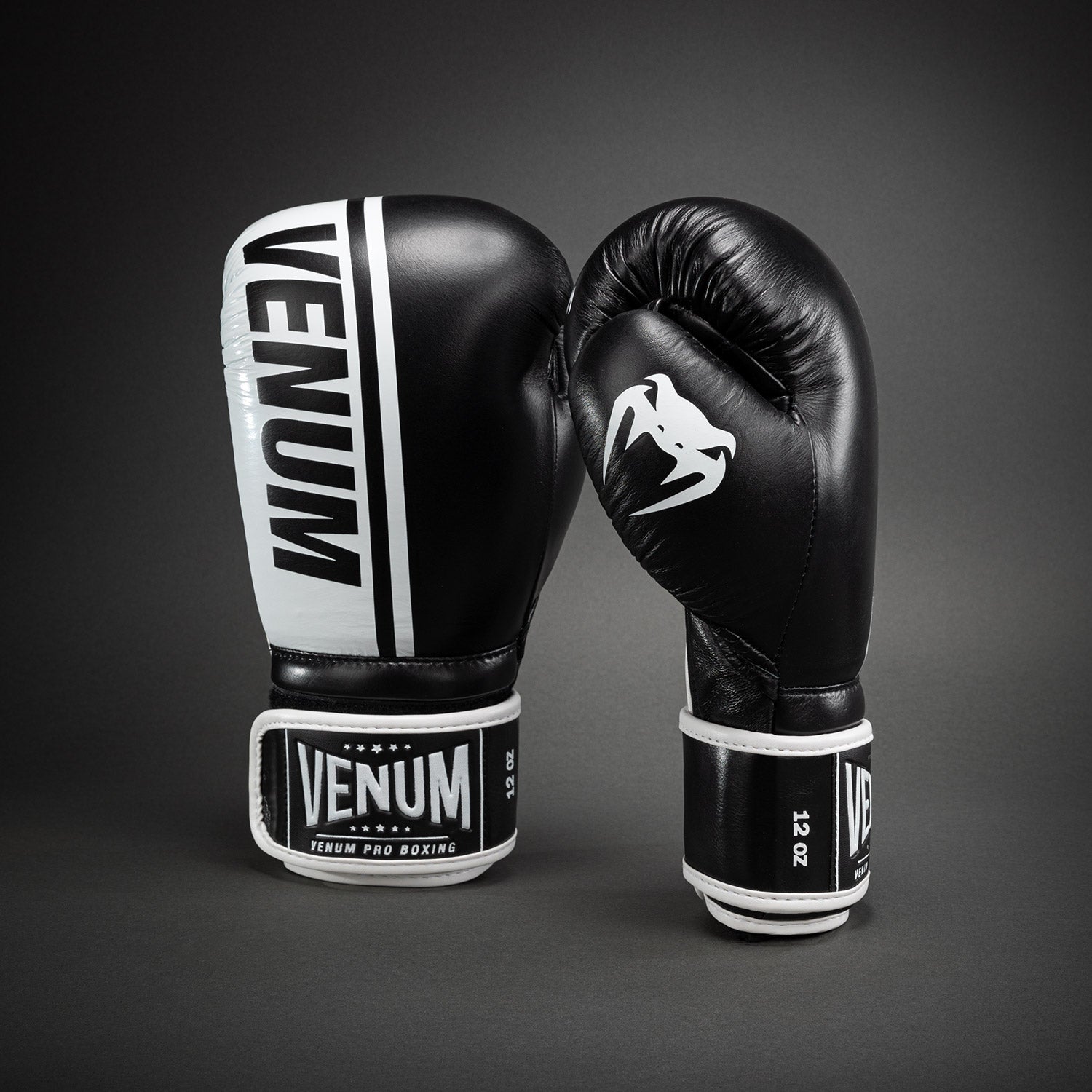 Gants de boxe Venum Shield Pro avec velcro - Noir/Blanc - product-type_Gants de boxe