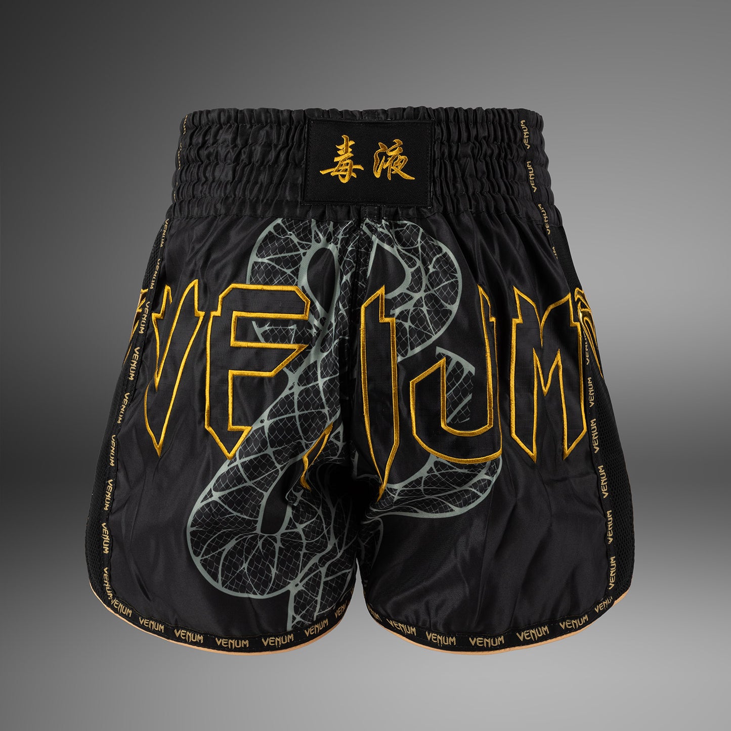 Short de Muay Thai Venum Serpenti – Noir/Argent/Or - product-type_Shorts de Muay Thai