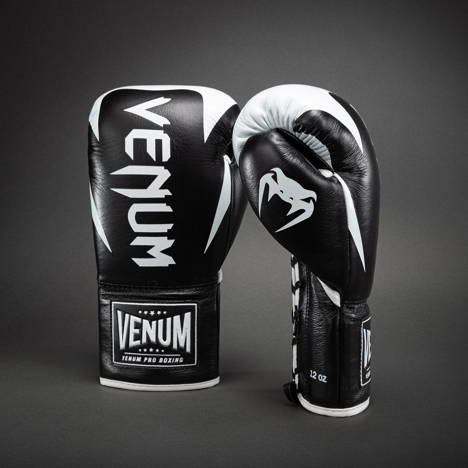 Gants de boxe Venum Hammer Pro avec lacets - Noir/Blanc - product-type_Gants de boxe