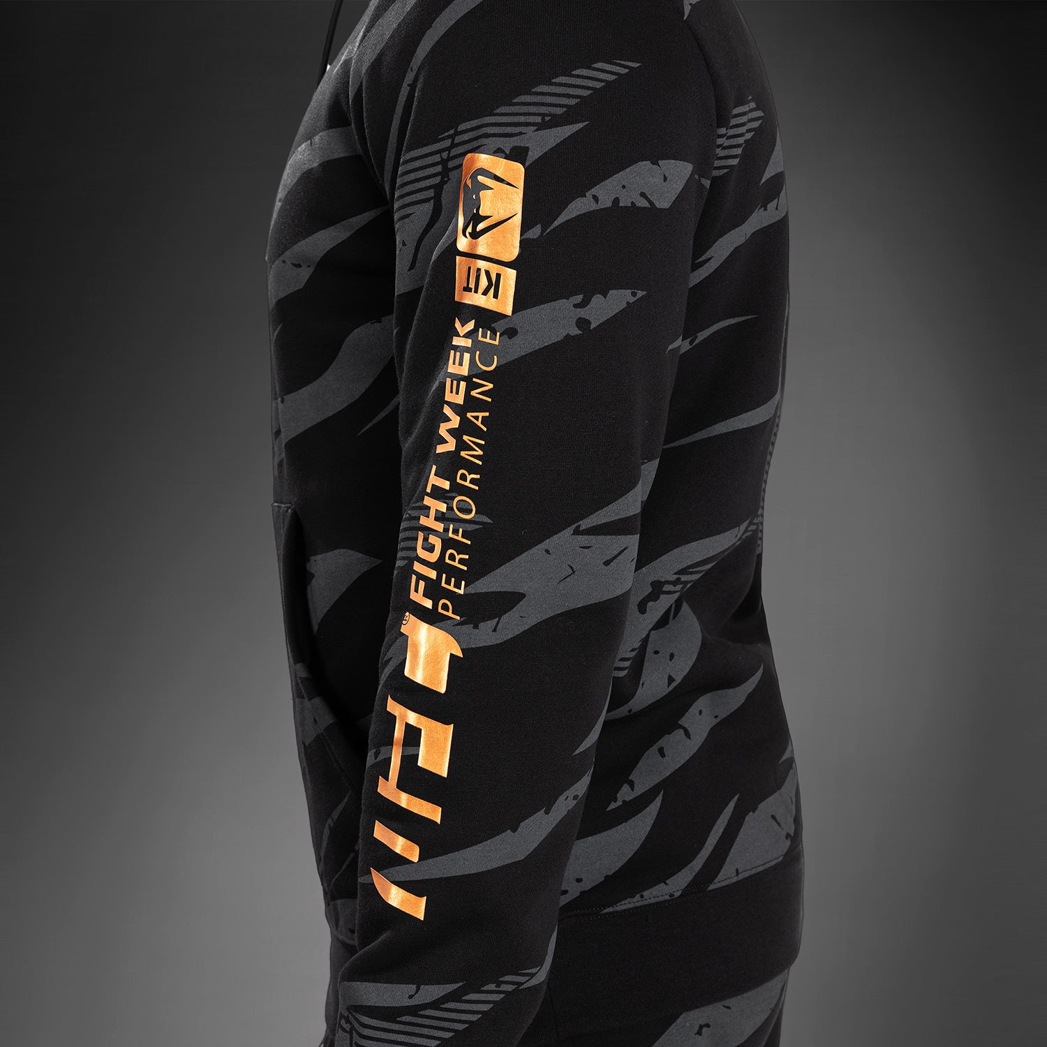 Sweatshirt À Capuche pour Hommes UFC Adrenaline by Venum Fight Week - Urban Camo - product-type_Sweatshirts