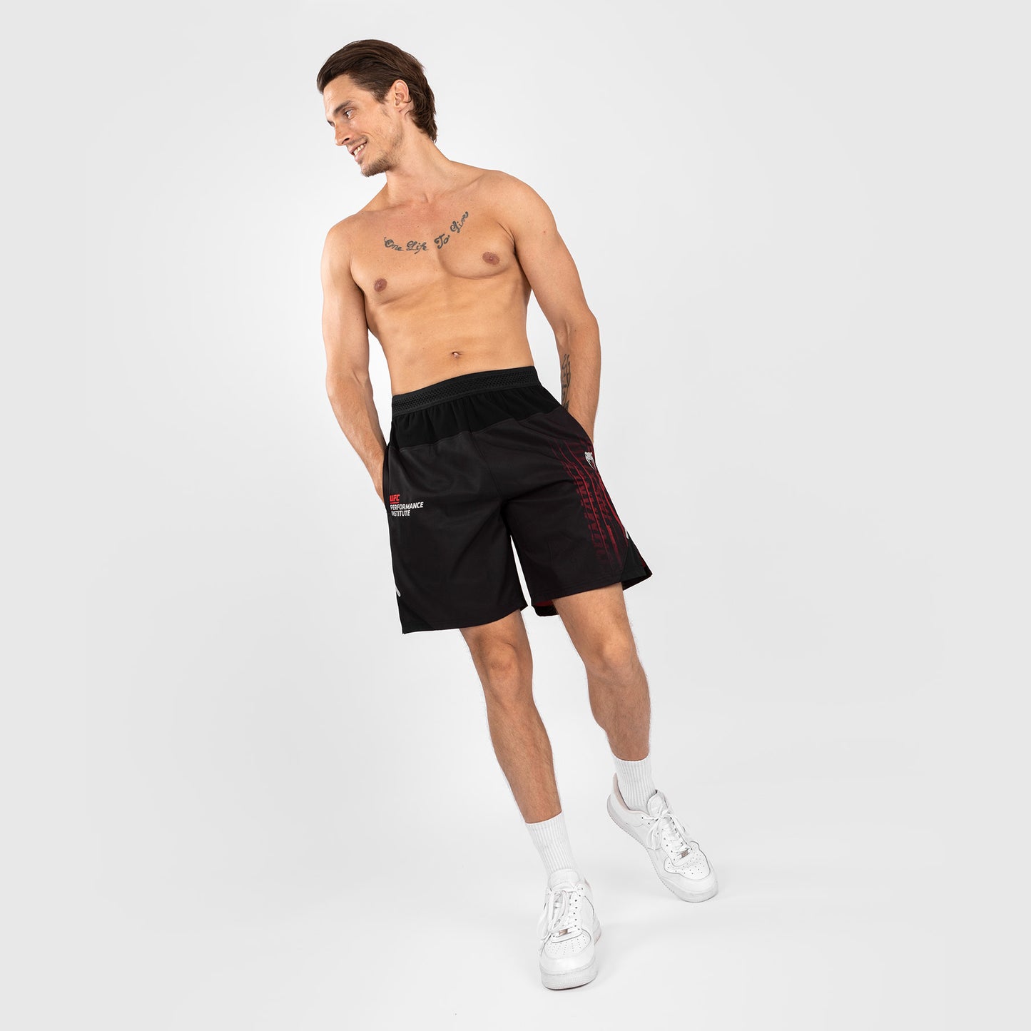 Short de performance pour hommes UFC Venum Performance Institute 2.0 - Noir/Rouge - product-type_Shorts de training