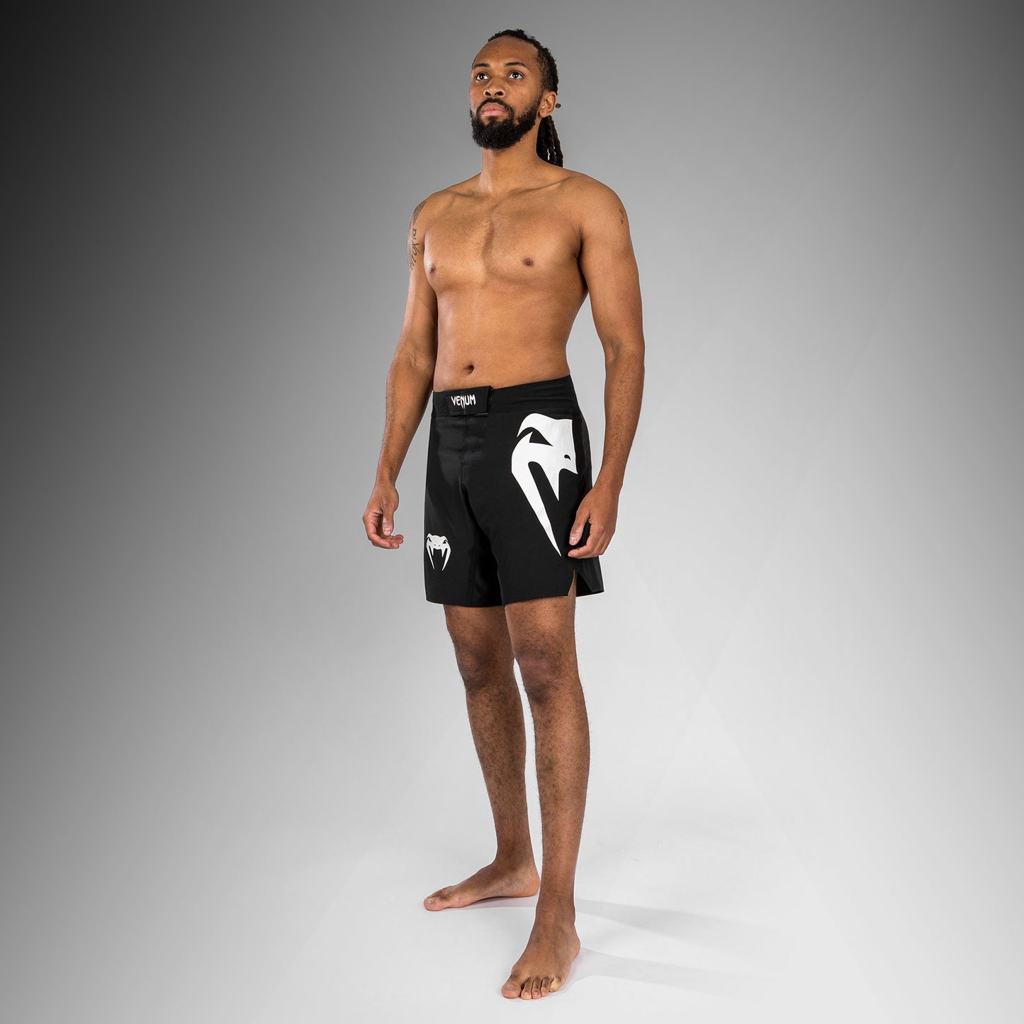 Venum Light 5.0 Short de combat - Noir/Blanc - product-type_Shorts de MMA