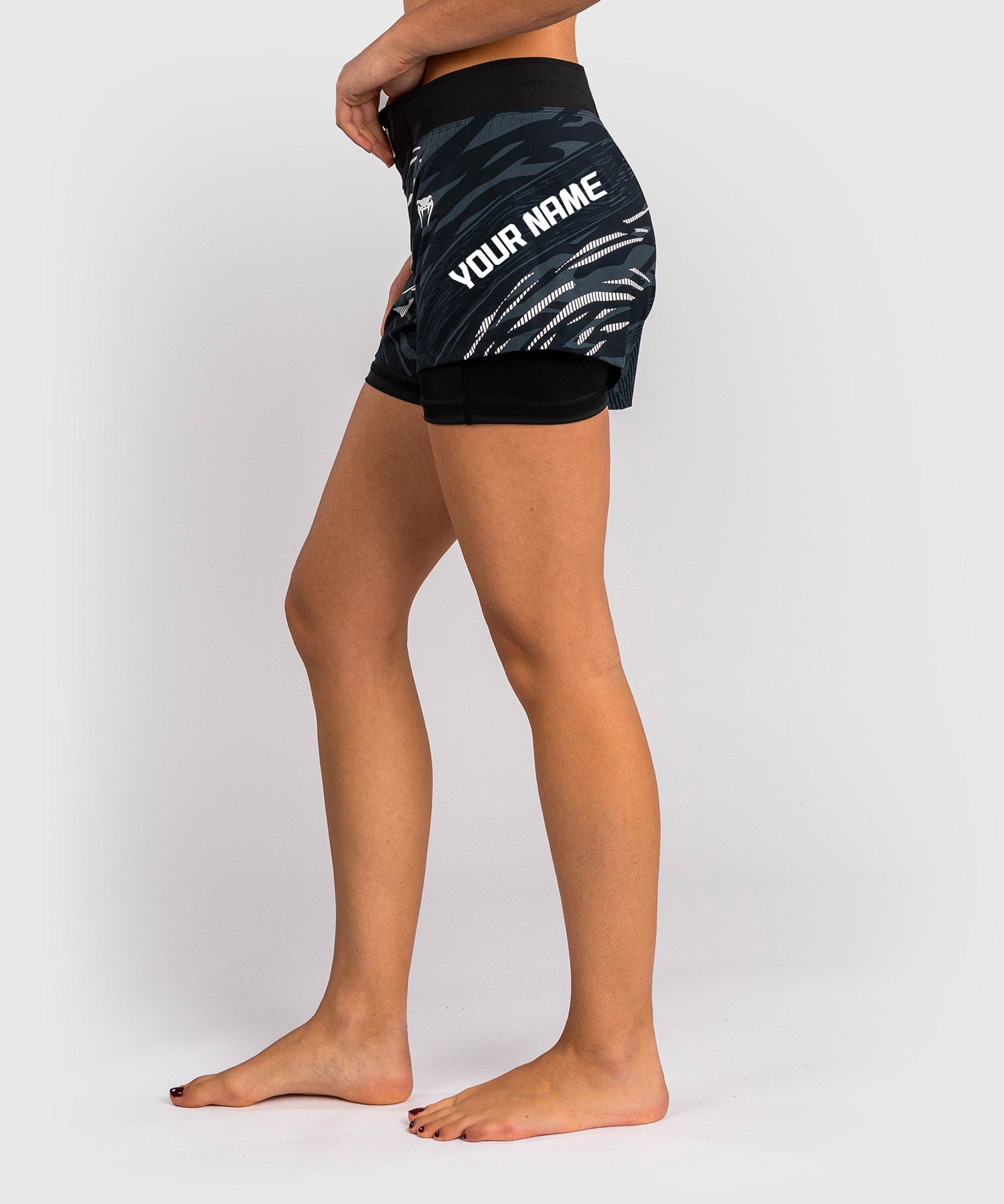 Shorts de Combat pour Femmes UFC Fusion by Venum Personnalisé Authentic Fight Night - Noir - product-type_Shorts de MMA
