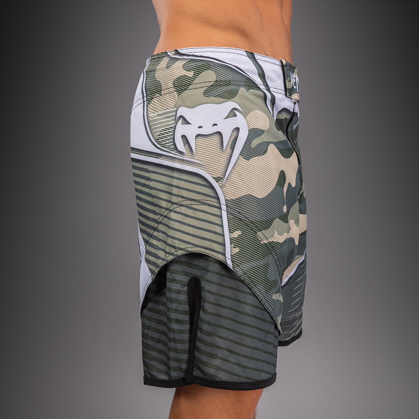 Short de Combat Venum Camo Hero - Kaki/Blanc Cassé