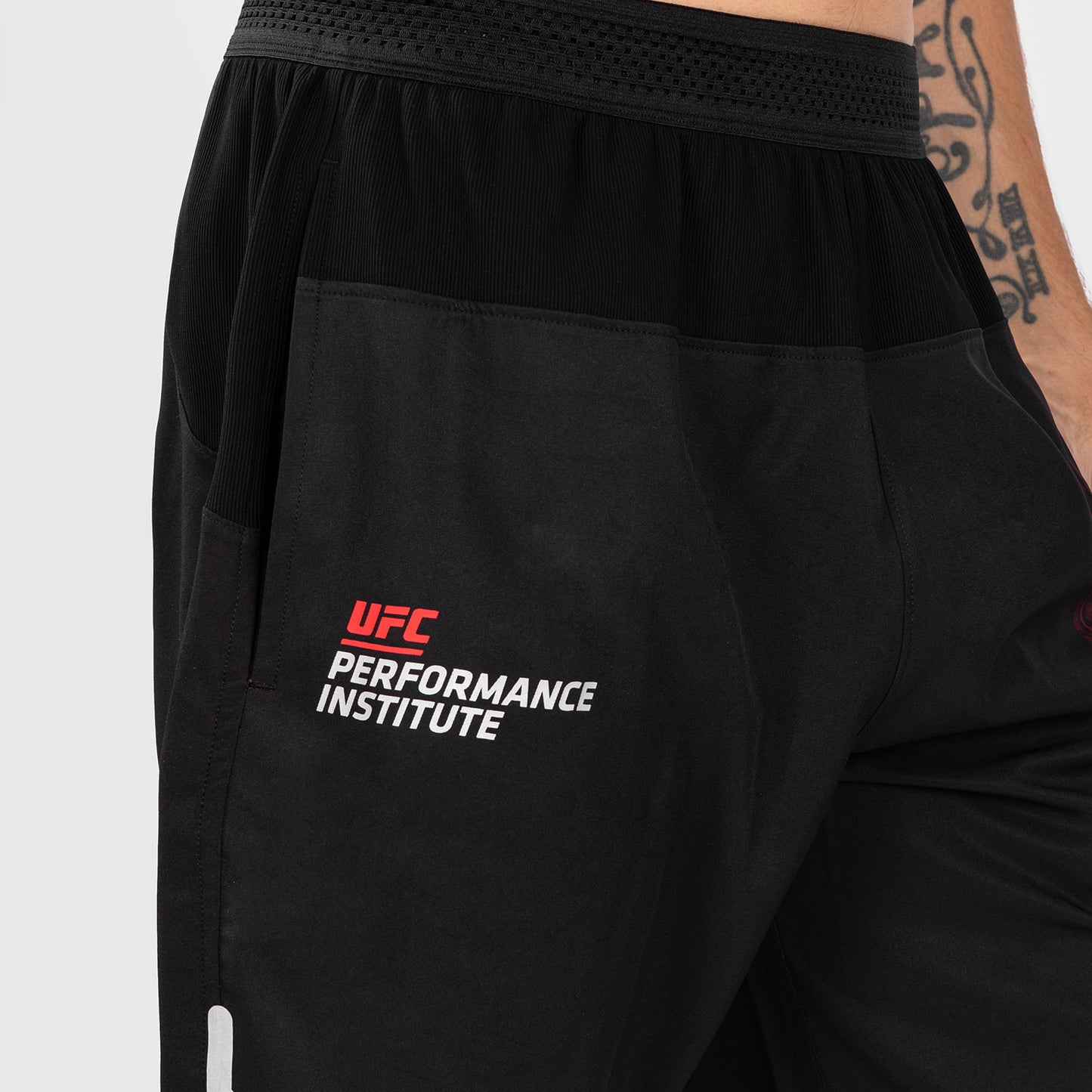 Short de performance pour hommes UFC Venum Performance Institute 2.0 - Noir/Rouge - product-type_Shorts de training