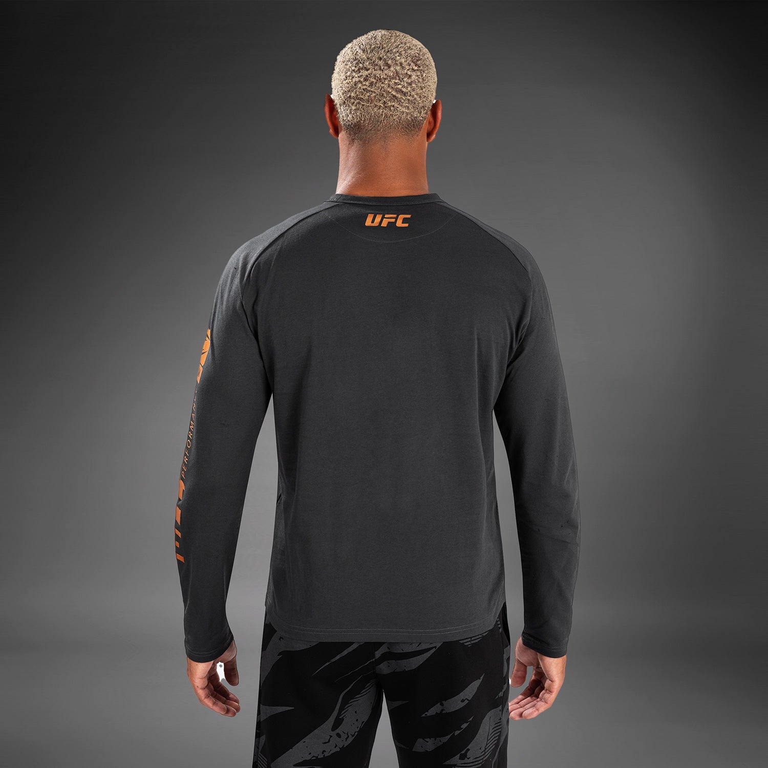 T-Shirt À Manches Longues pour Hommes UFC Adrenaline by Venum Fight Week - Gris Anthracite - product-type_T-Shirts Dry Tech