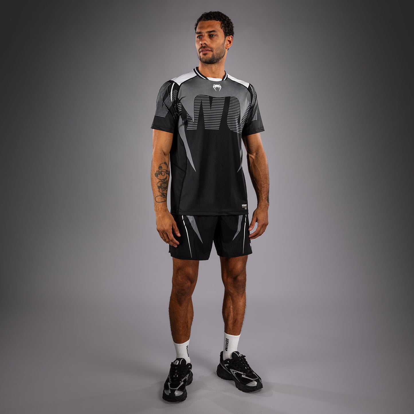 T-shirt Venum Adrenaline Dry Tech – Noir/Gris Argenté - product-type_T-Shirts Dry Tech