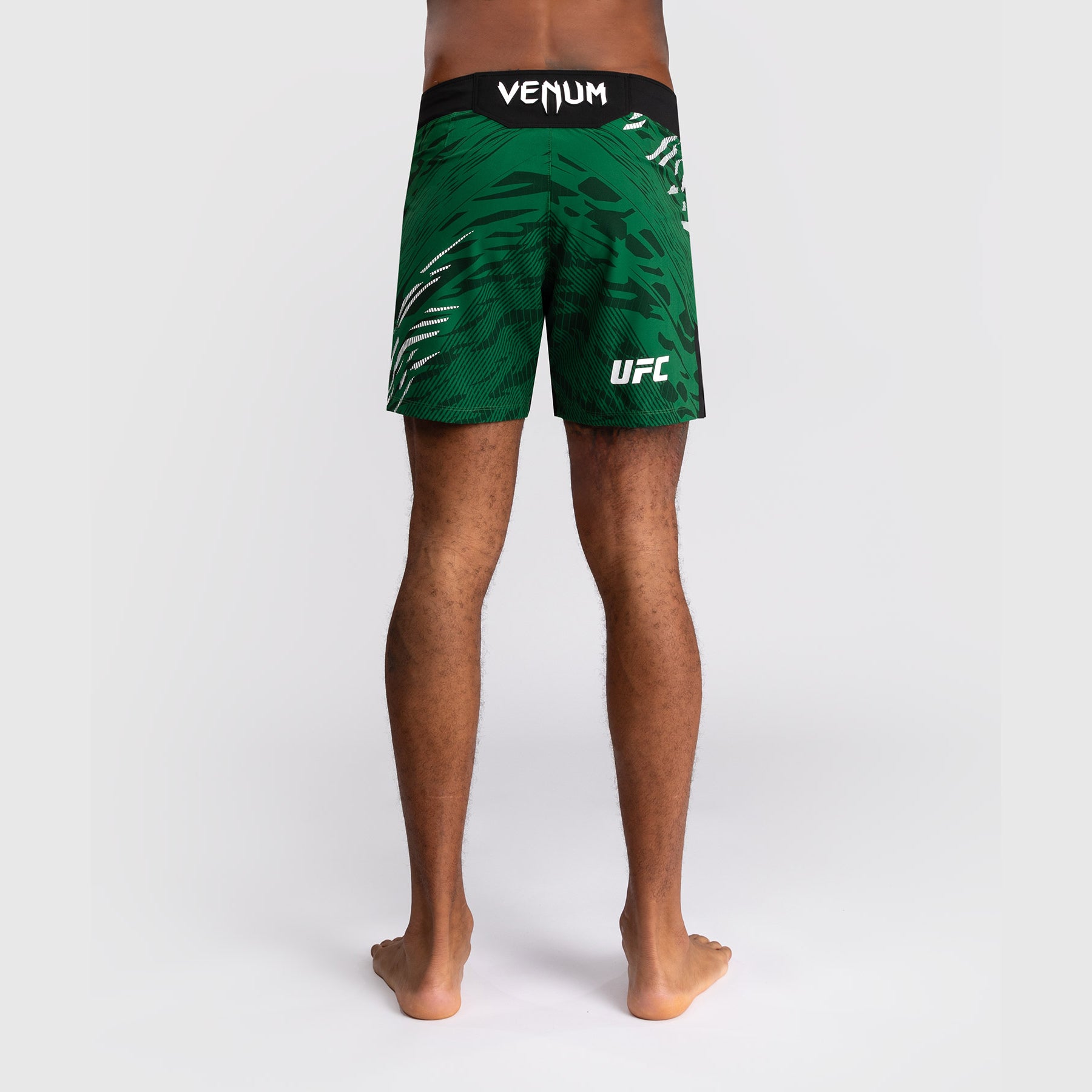 Shorts de Combat pour Hommes UFC Fusion by Venum Personnalisé Authentic Fight Night - Coupe Courte - Vert - product-type_Shorts de MMA