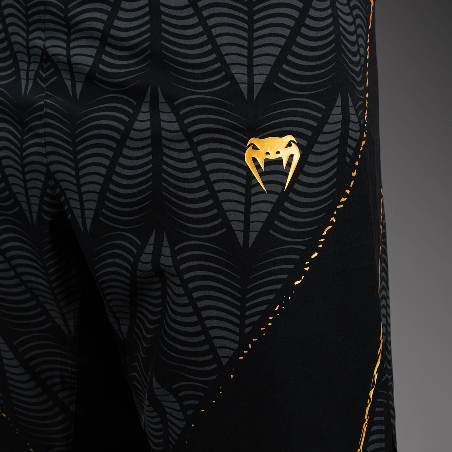 Short de combat coupe longue Homme UFC Zenith by Venum Authentic Fight Night - Champion - product-type_Shorts de MMA