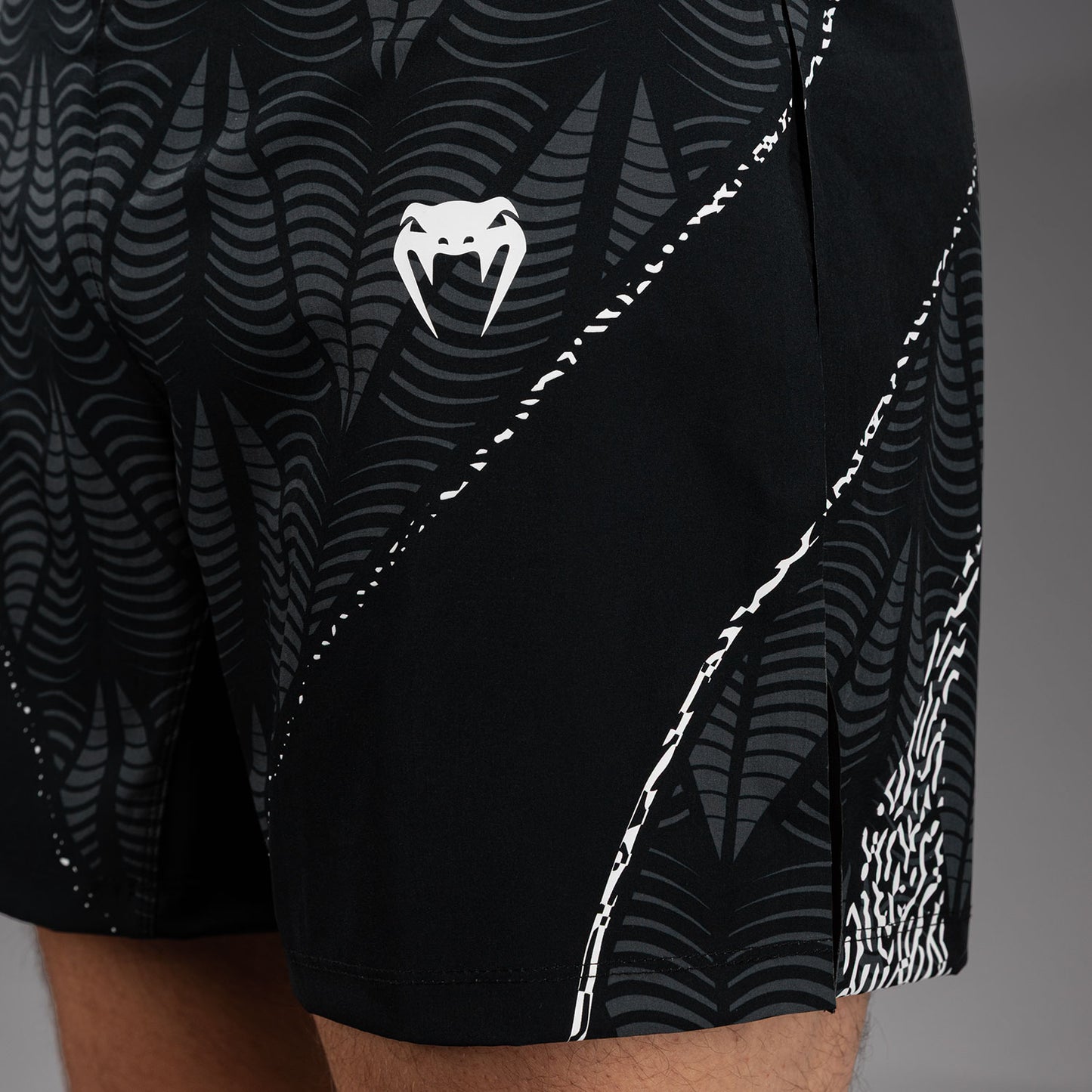 Short de combat Gladiator Homme UFC Zenith by Venum Authentic Fight Night - Noir