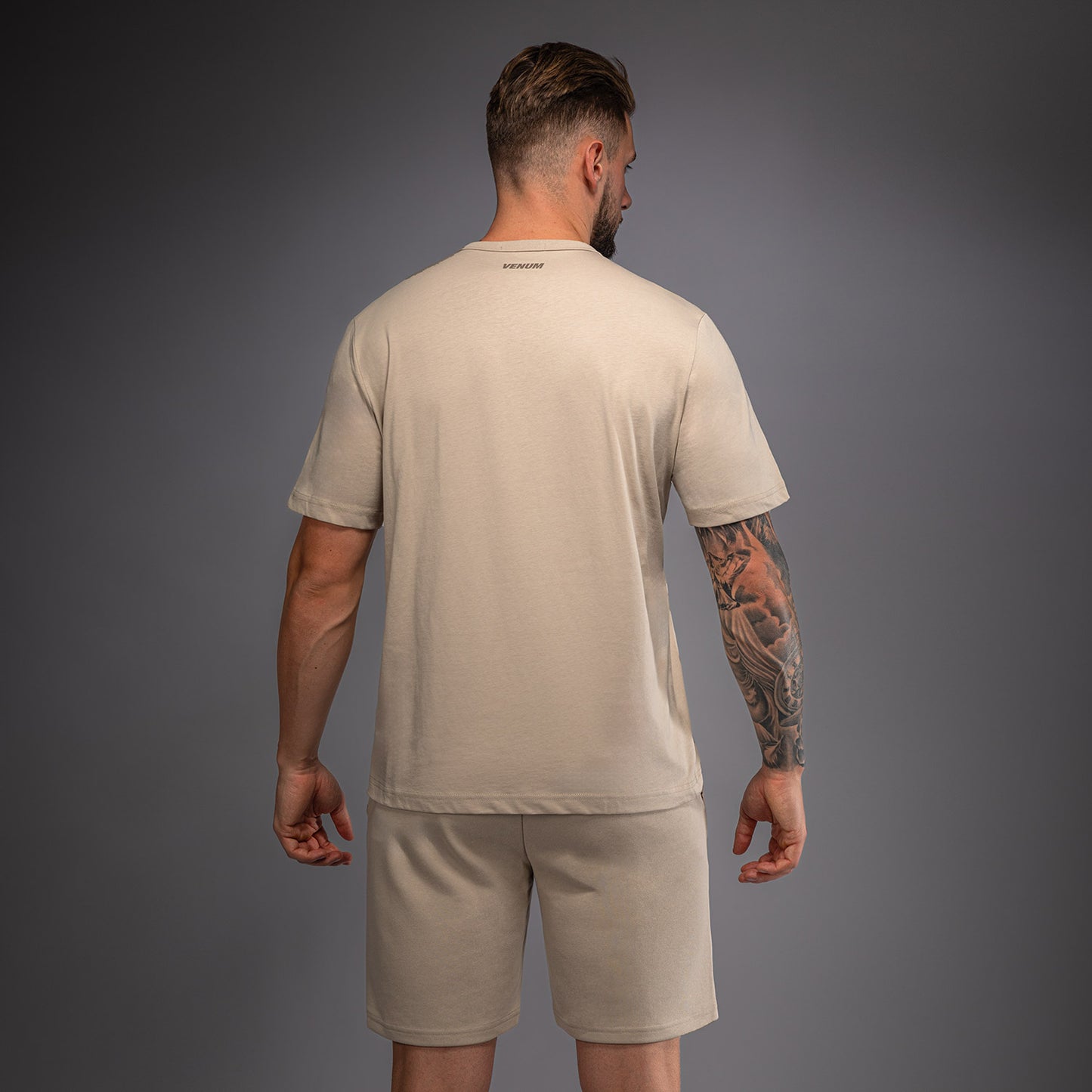 T-shirt Venum Giant 3D – Beige - product-type_T-Shirts