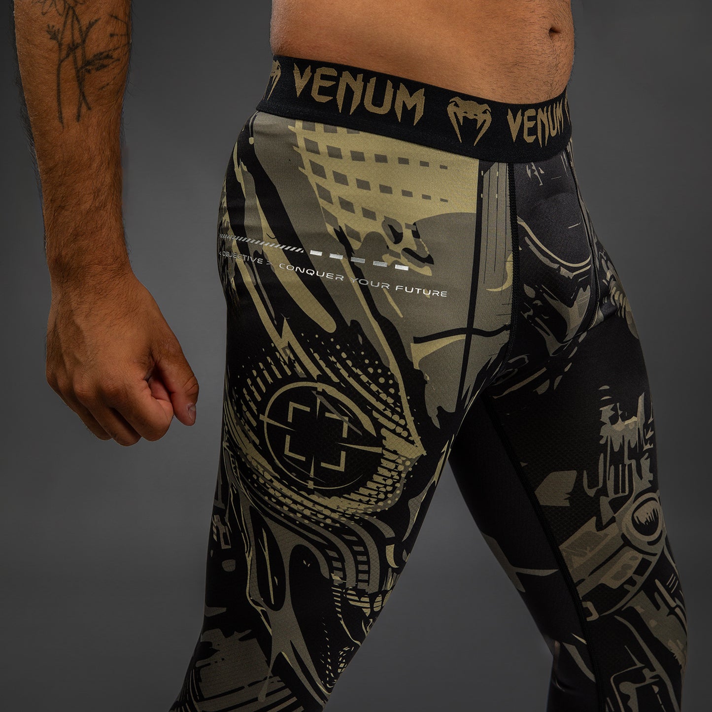 Pantalon de compression Venum Invader - Noir/Sable - product-type_Pantalons de Compression