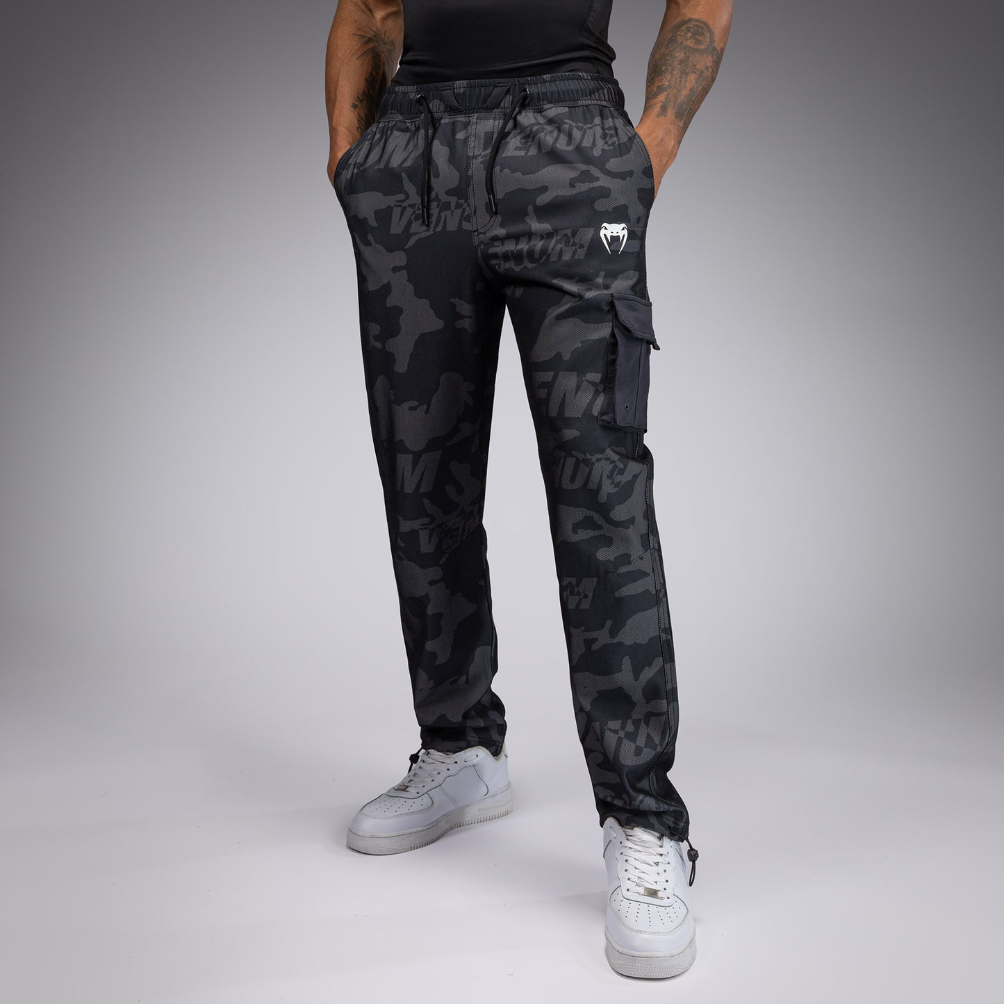 Jogging pour Hommes Venum Trooper - Noir/Charbon - product-type_Pantalons de jogging