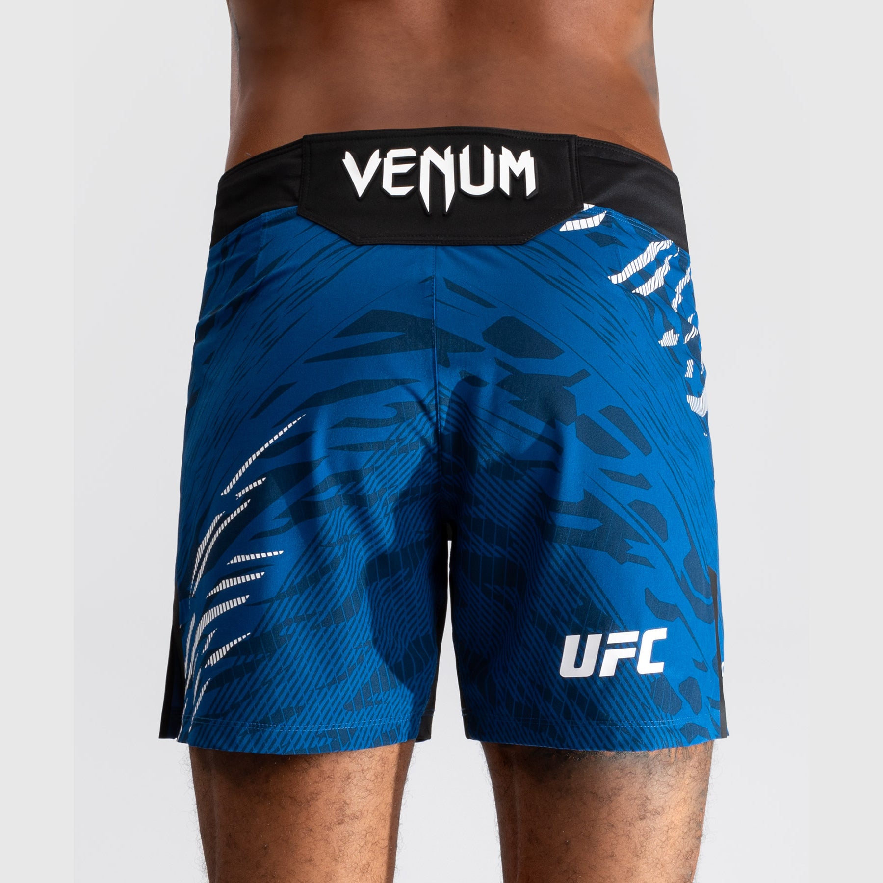 Shorts de Combat pour Hommes UFC Fusion by Venum Authentic Fight Night - Coupe Courte - Bleu - product-type_Shorts de MMA