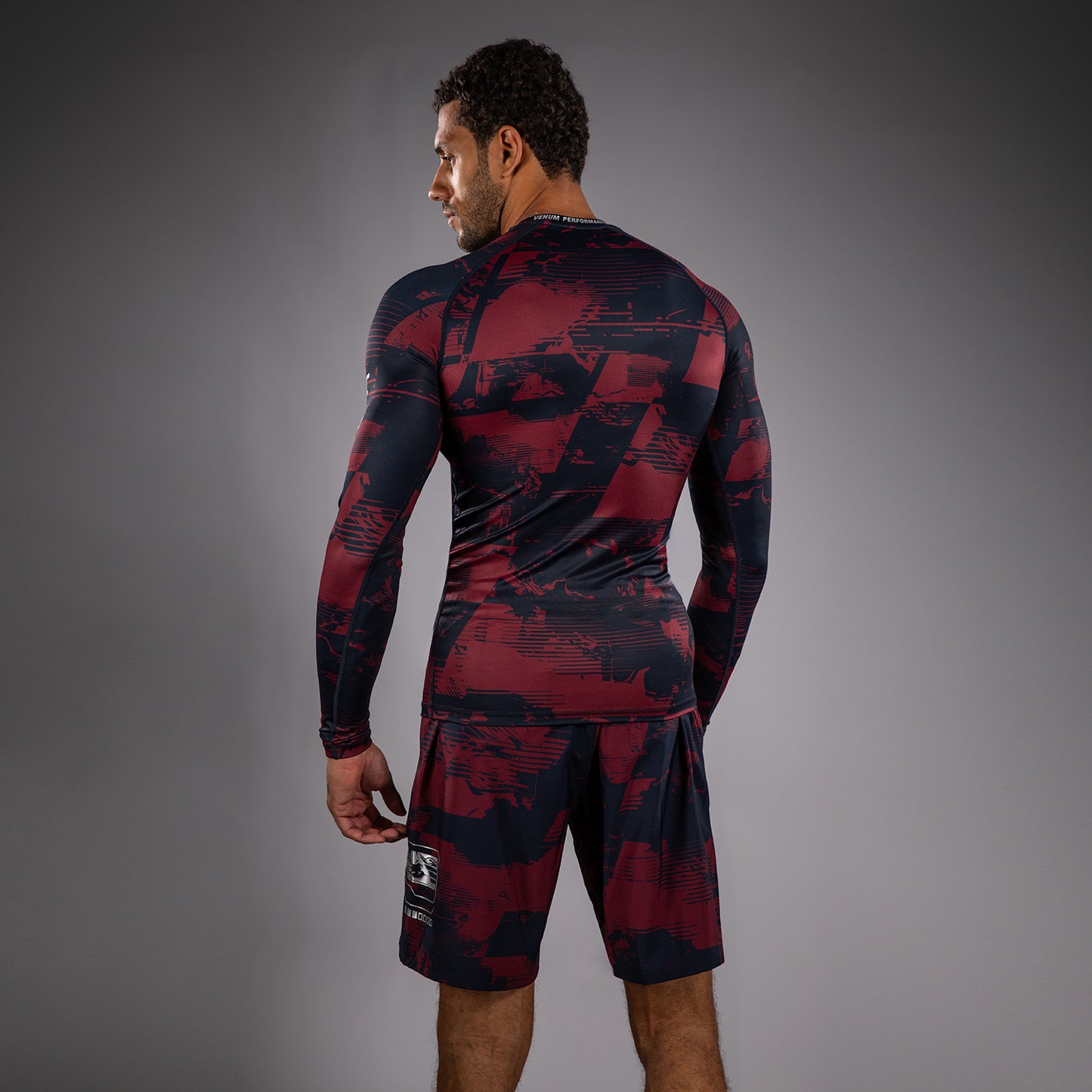 Rashguard manches longues Performance Homme UFC Zenith by Venum Authentic Fight Week - Bleu marine/Bordeaux/Argent - product-type_T-Shirts de Compression