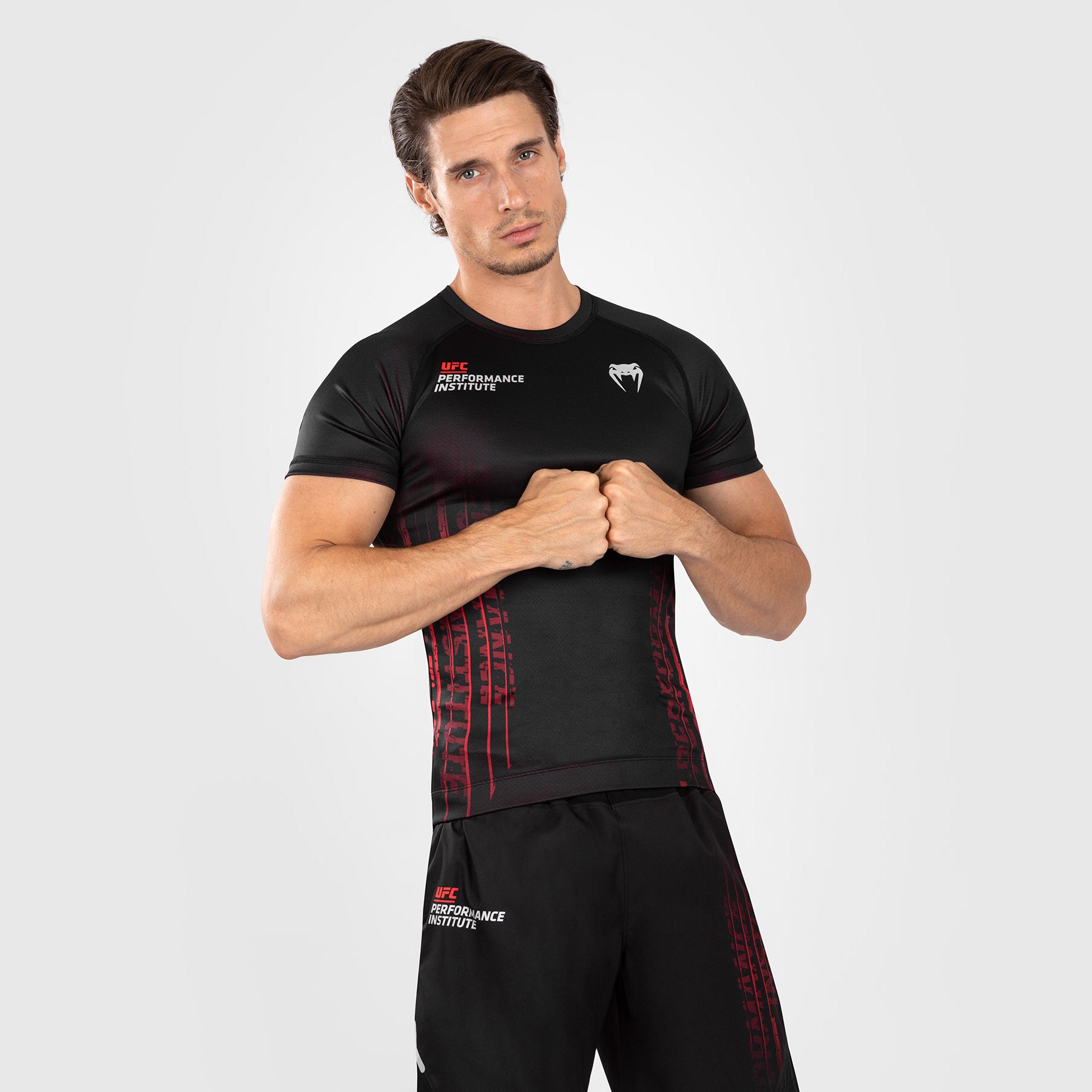 Rashguard à manches courtes pour hommes UFC Venum Performance Institute 2.0 - Noir/Rouge - product-type_T-Shirts de Compression