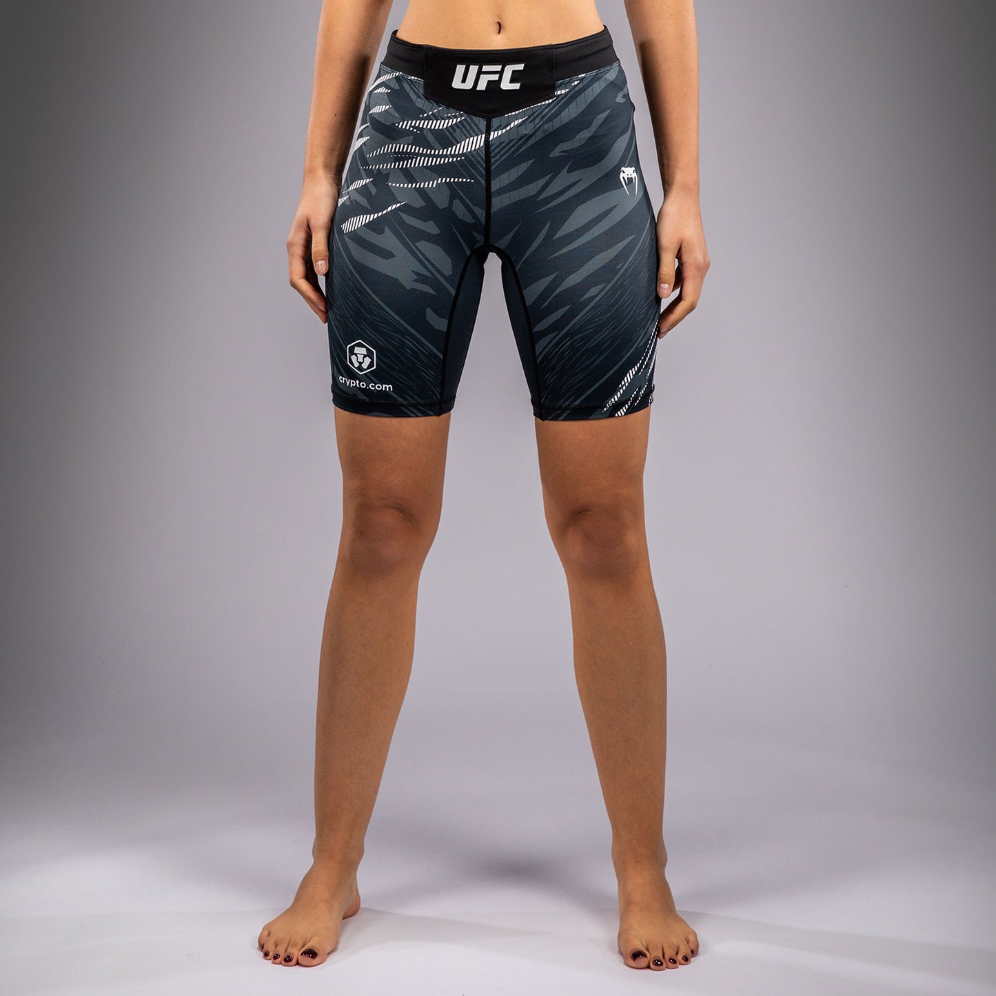 Short de compression pour Femmes UFC Fusion by Venum Authentic Fight Night - Coupe Longue - Noir - product-type_Shorts de compression