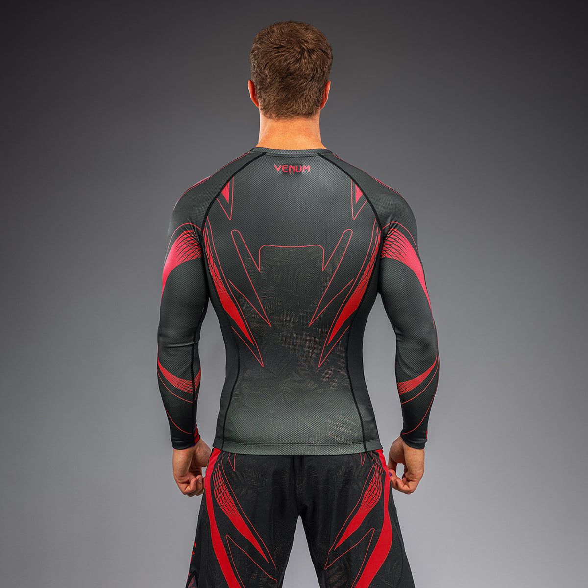 Rashguard à manches longues Venum Amazonia Reborn - Noir/Rouge