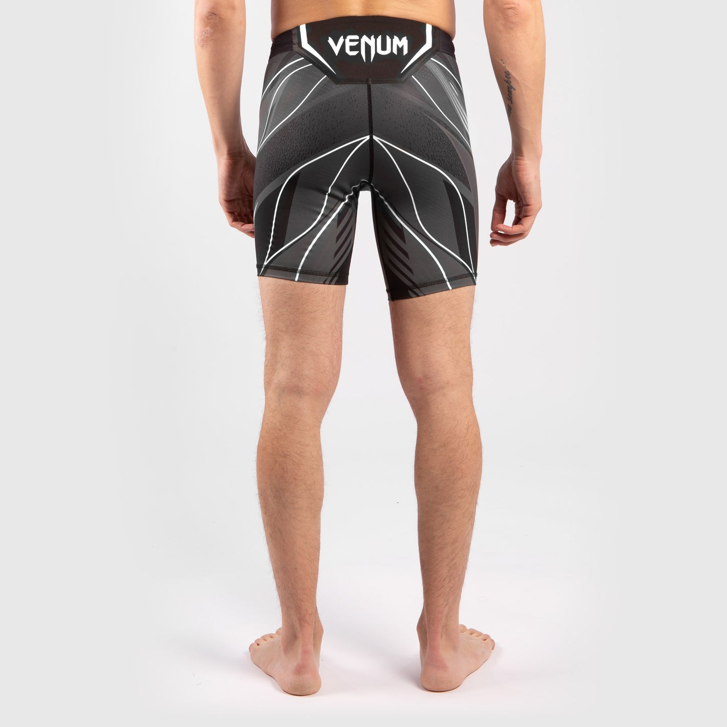 Short de Compression Homme Venum UFC Authentic Fight Night – Noir