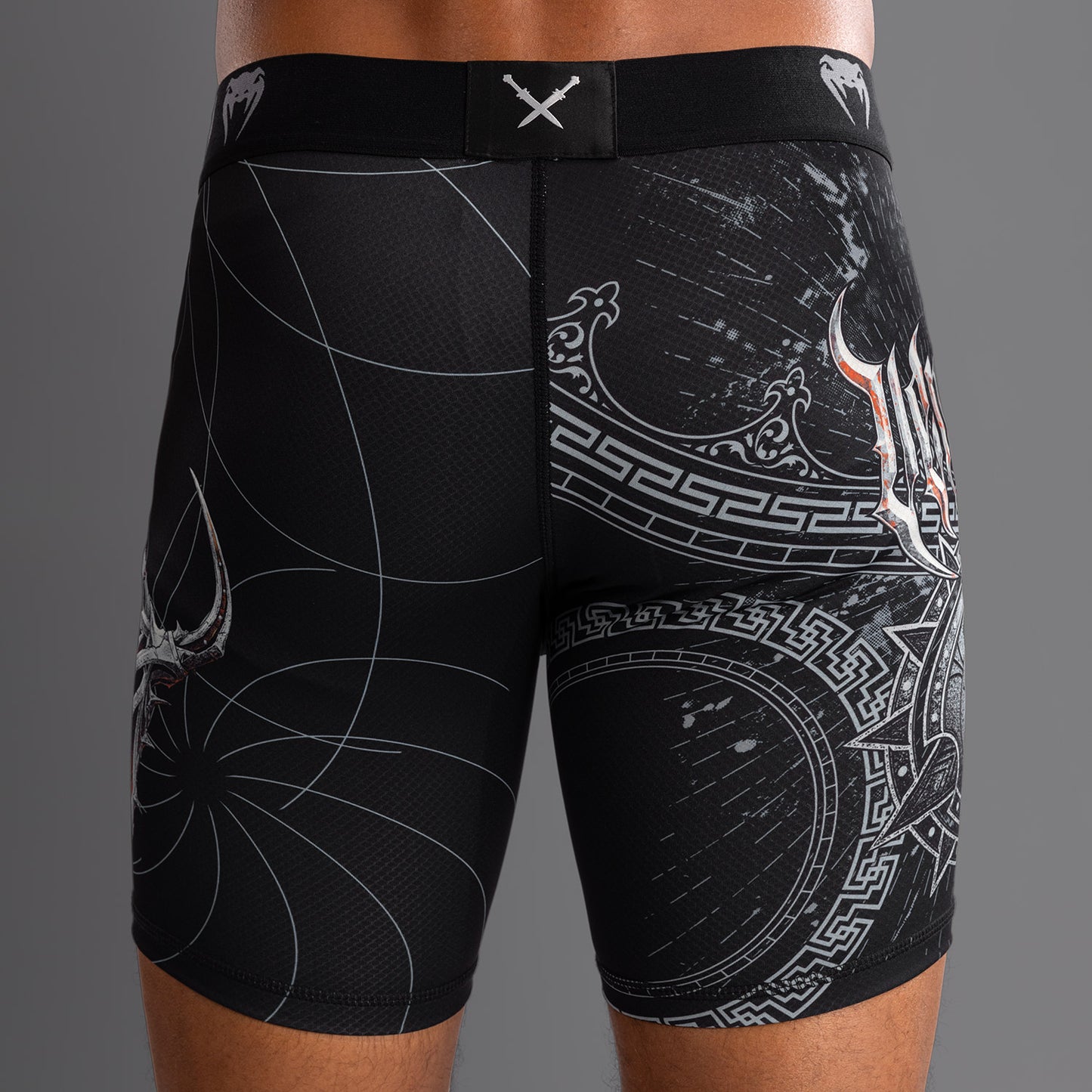 Short de compression pour Hommes Venum Gladiator 5.0 - Noir/Argent - product-type_Shorts de compression