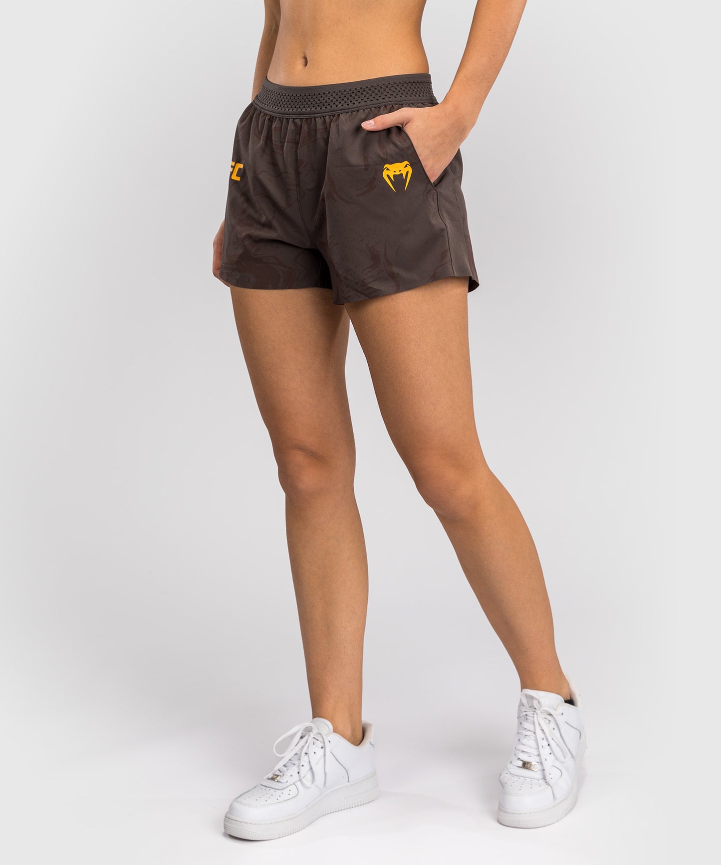 Shorts Performance pour Femmes UFC Fusion by Venum Fight Week - Marron Terrestre - product-type_Shorts de training
