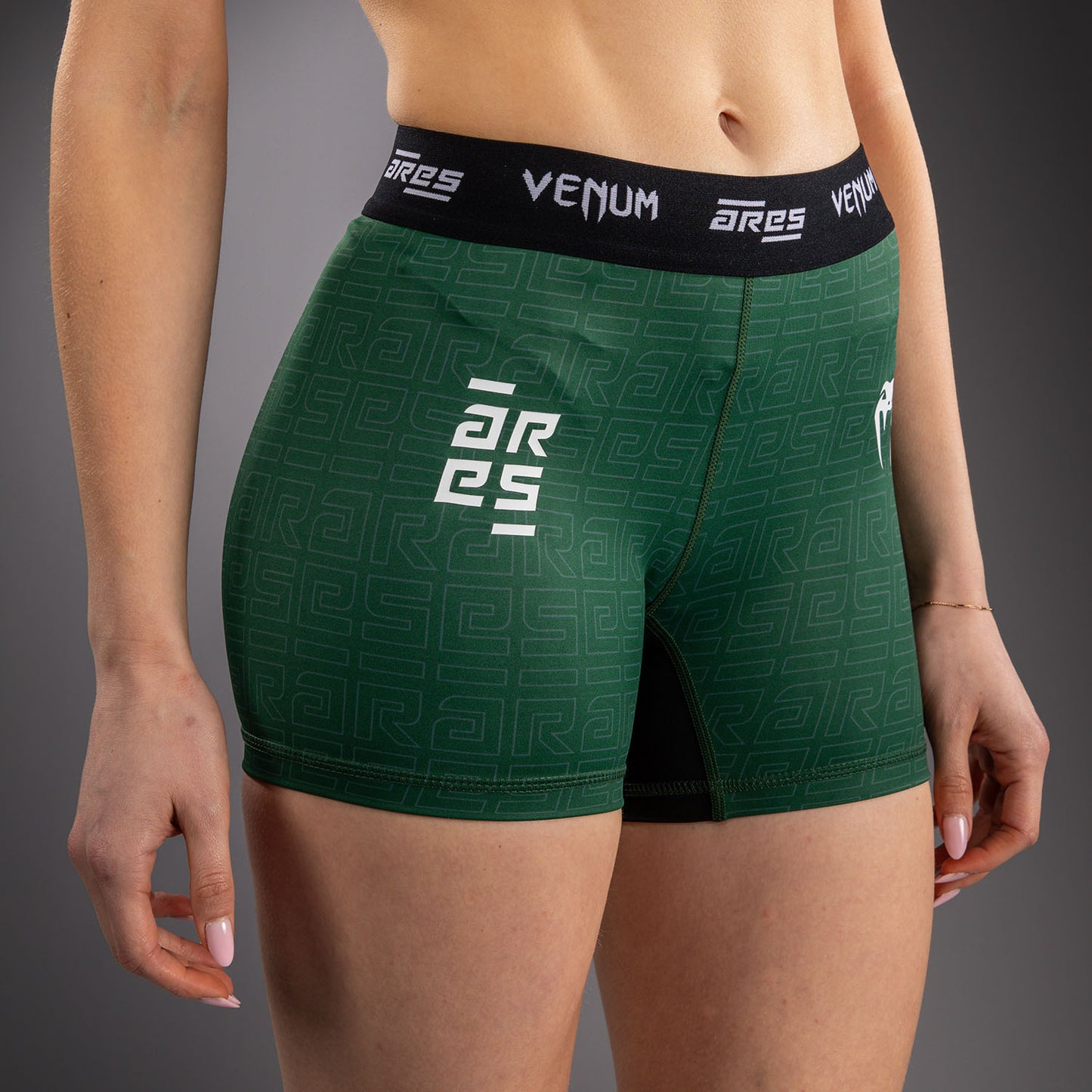 Short d’Entraînement Venum x Ares 2.0 – Kaki - product-type_Shorts de compression