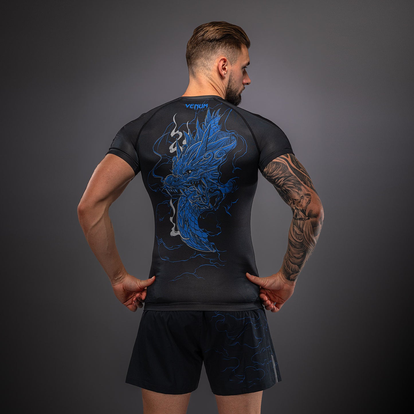 Rashguard à Manches Courtes Venum Thunder Dragon – Noir/Bleu Royal - product-type_T-Shirts de Compression
