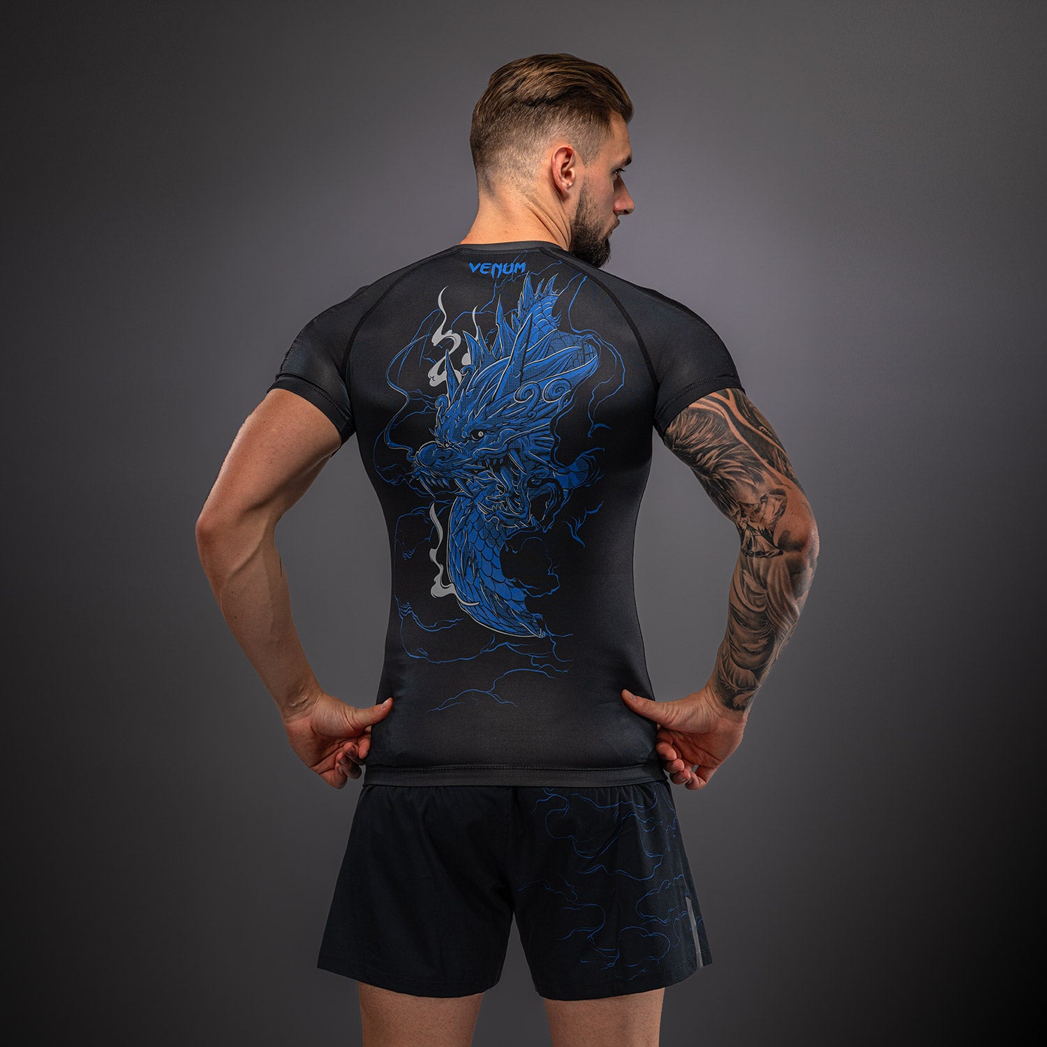 Rashguard à Manches Courtes Venum Thunder Dragon – Noir/Bleu Royal - product-type_T-Shirts de Compression