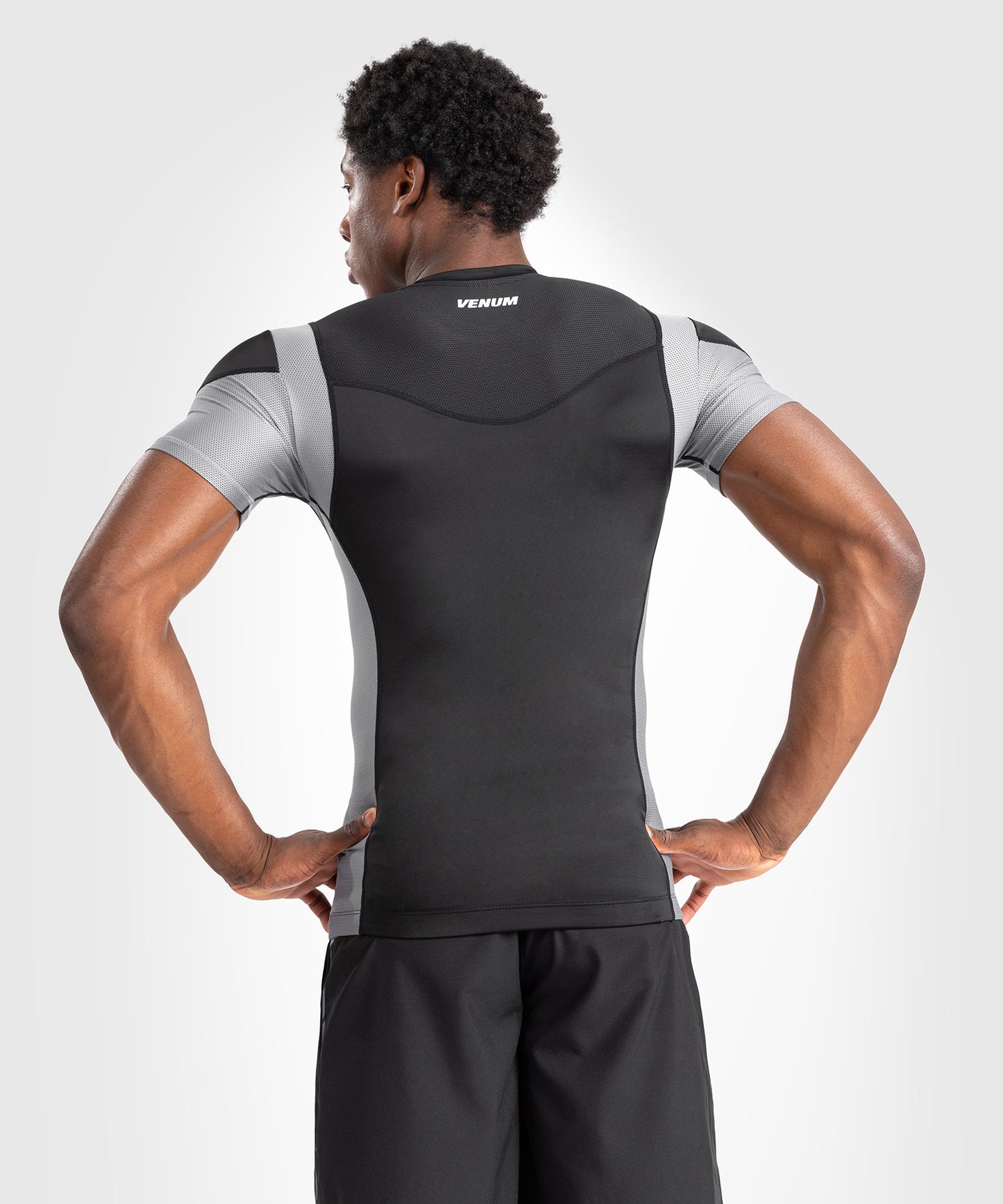 Rashguard À Manches Courtes pour Hommes Venum Tempest - Noir/Gris - product-type_T-Shirts de Compression